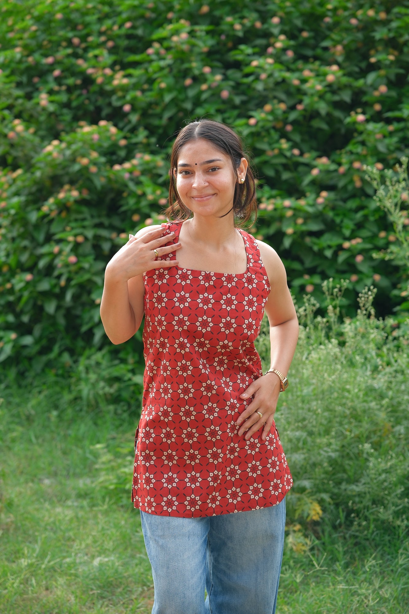 Geometric Cotton Open Back Sleeveless Kurti (Brick Red)