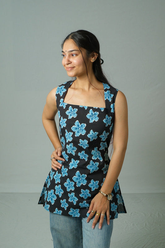 Nyra – Open Back Tie-Up Kurti (Midnight Blue)