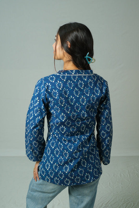 Aarini – Lace-Trim Oversized Shrug (Indigo Blue)