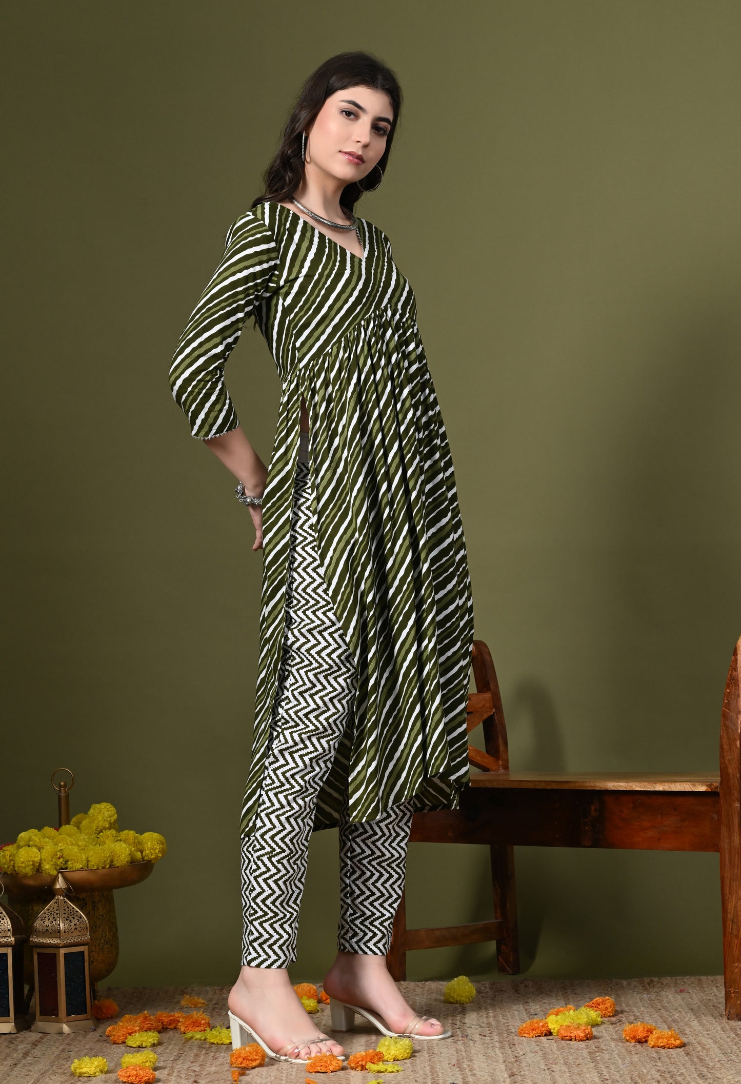 Olive Green Leheriya Print Kurta Pant Set with Dupatta