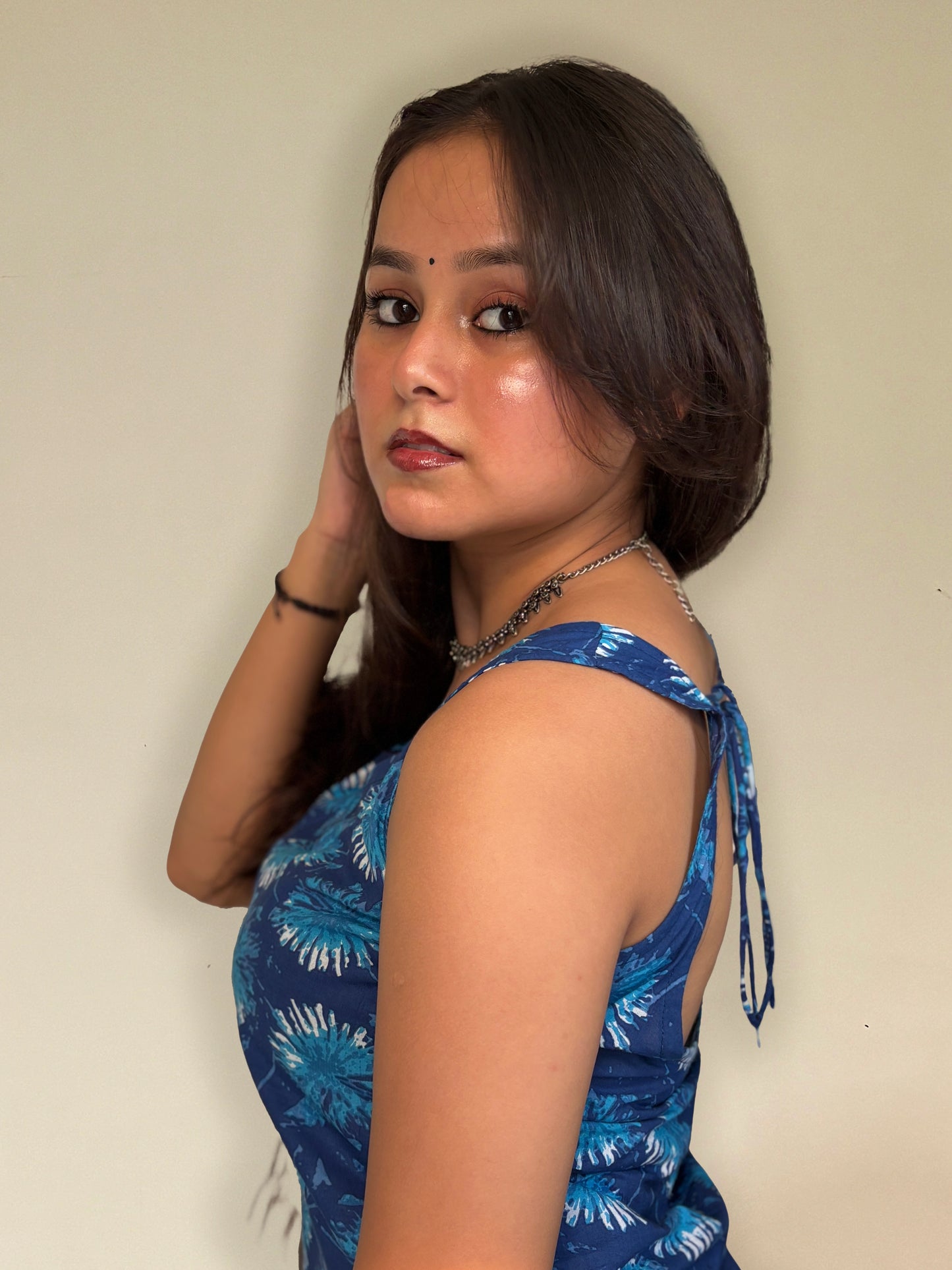 Neelkamal – Tie-Up Back Sleeveless Cotton Kurti