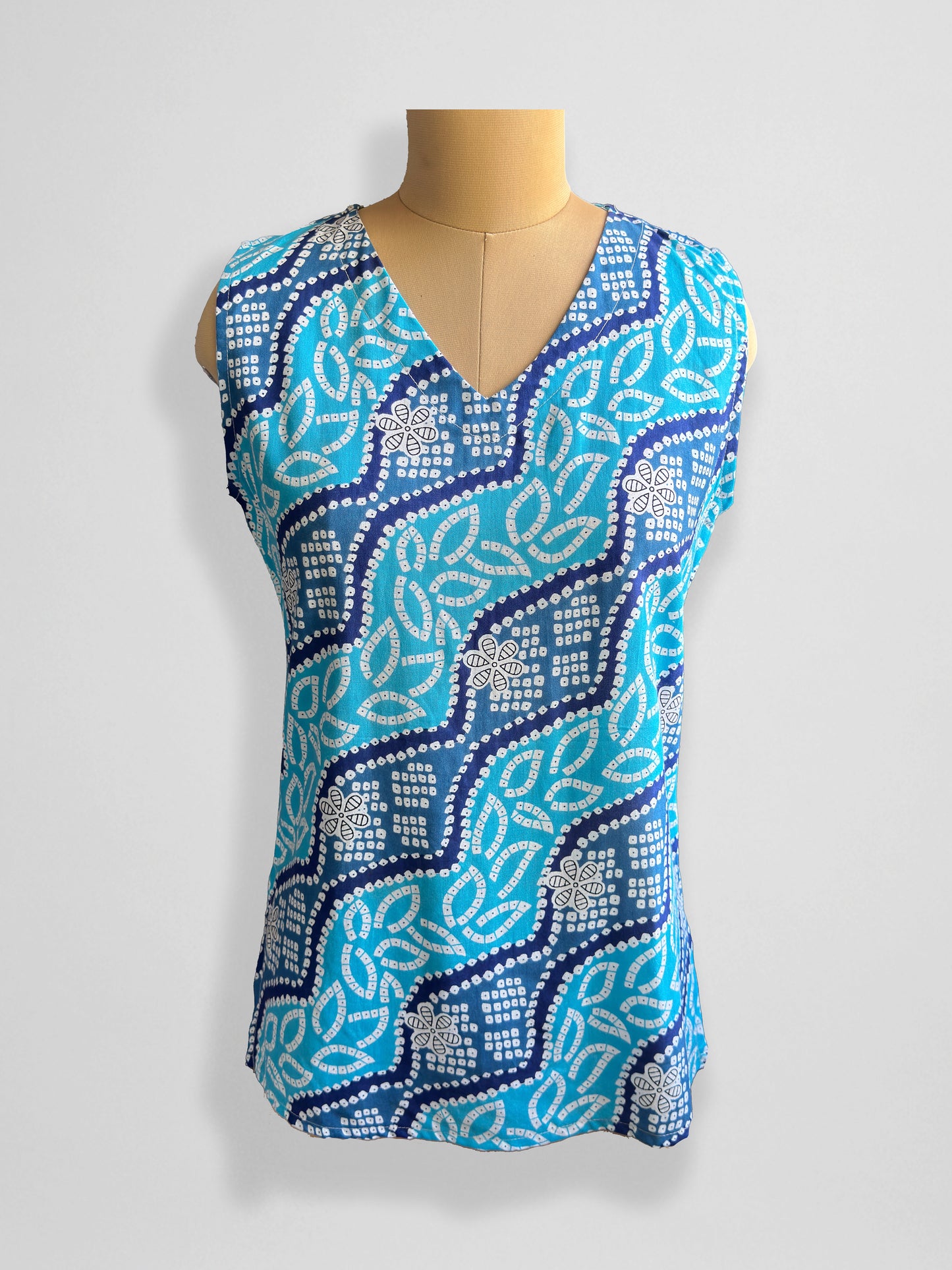 Indira – Blue Bandhej Sleeveless Cotton Top with V Neckline