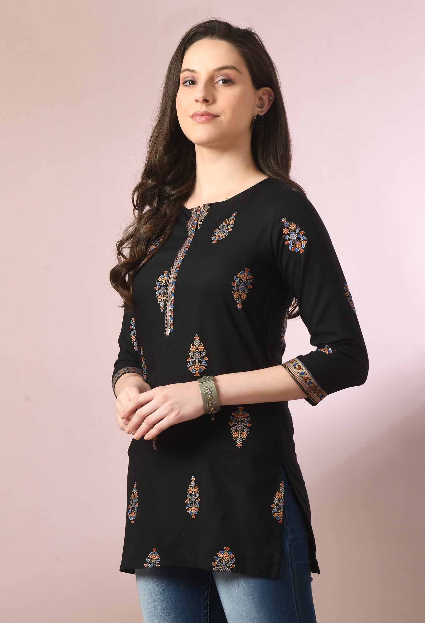 Noorika – Black Ethnic Motif Kurti