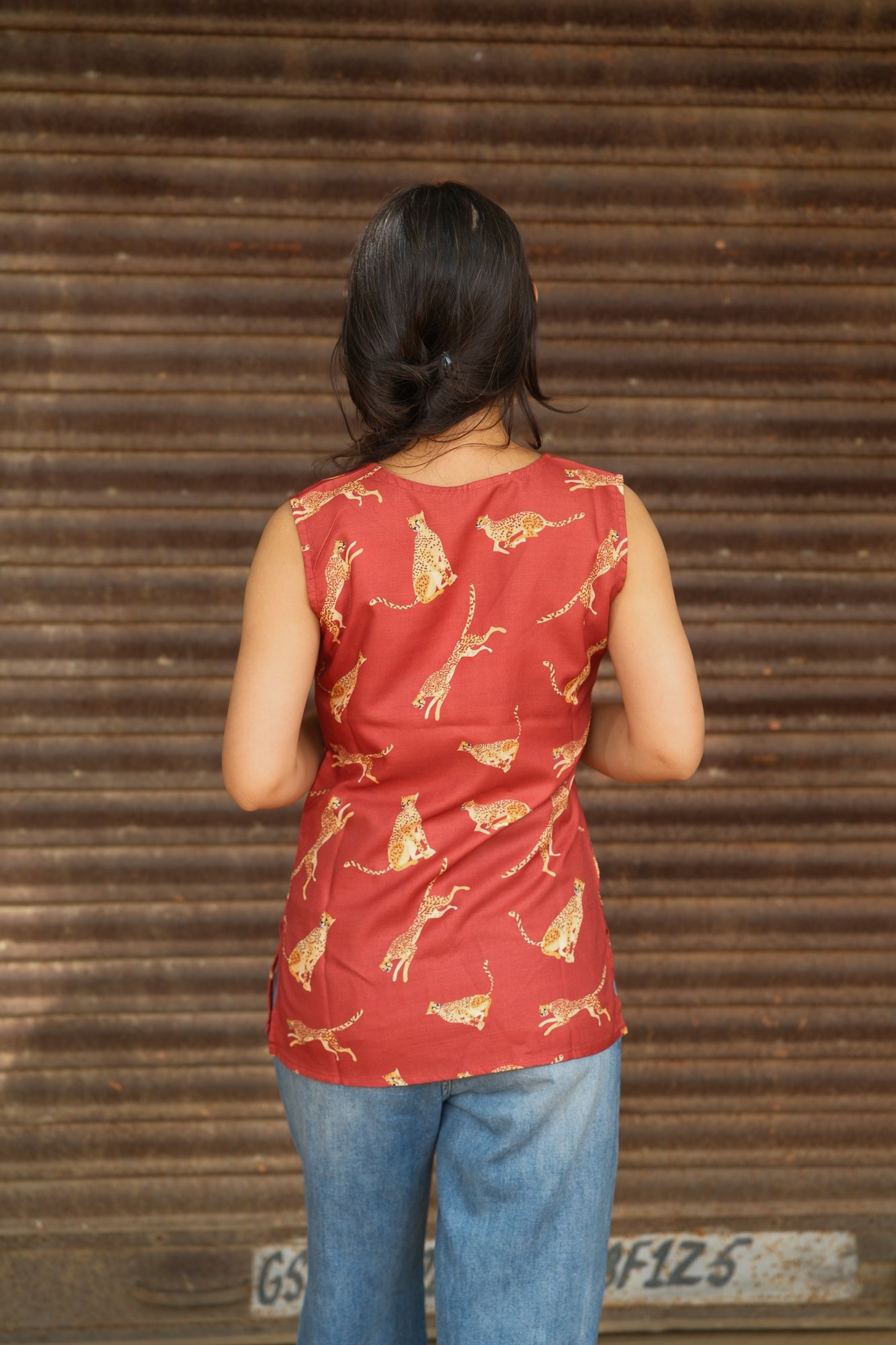 Cheetah Printed Cotton Sleeveless Top (Brick Red)