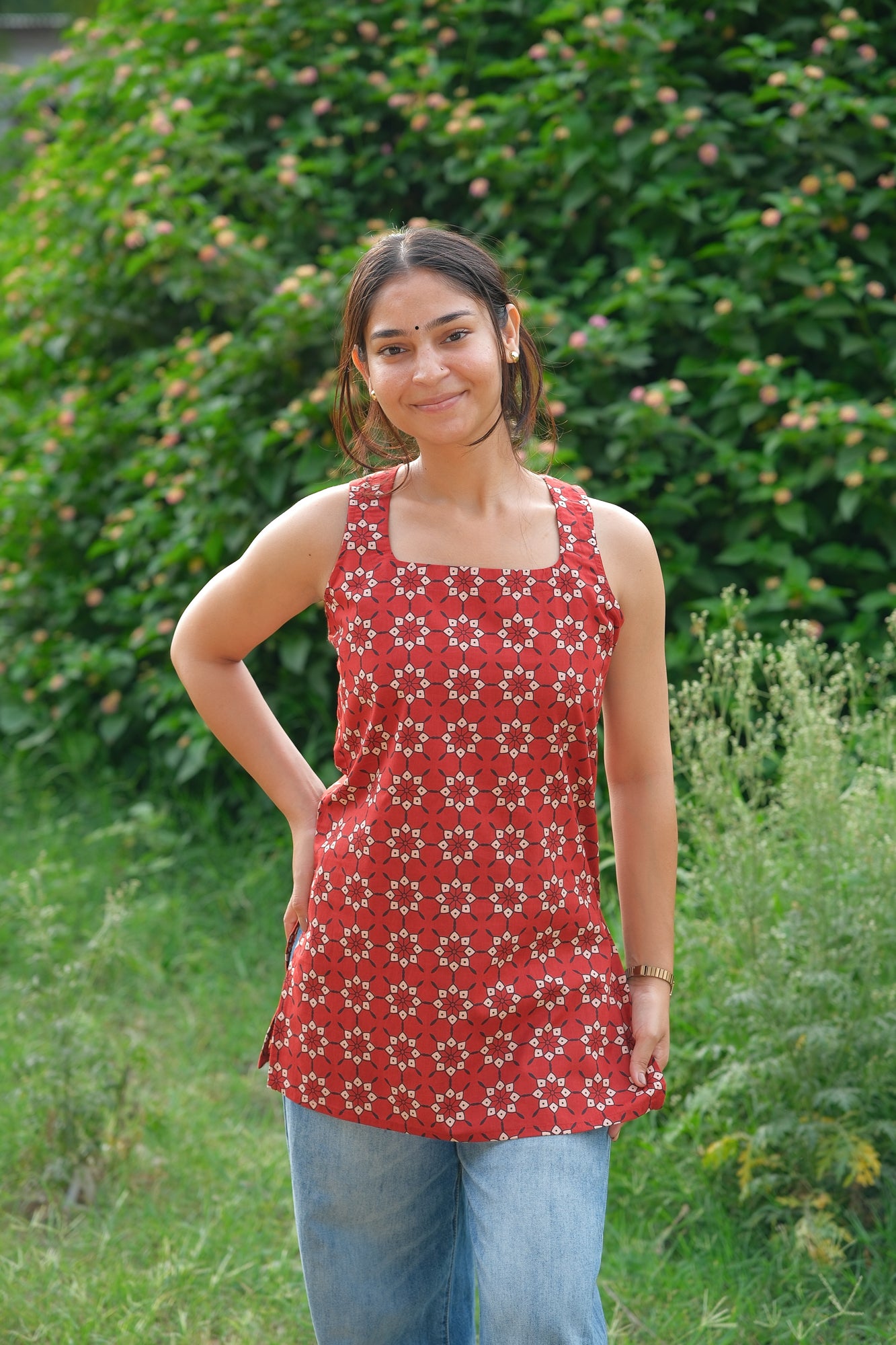 Geometric Cotton Open Back Sleeveless Kurti (Brick Red)