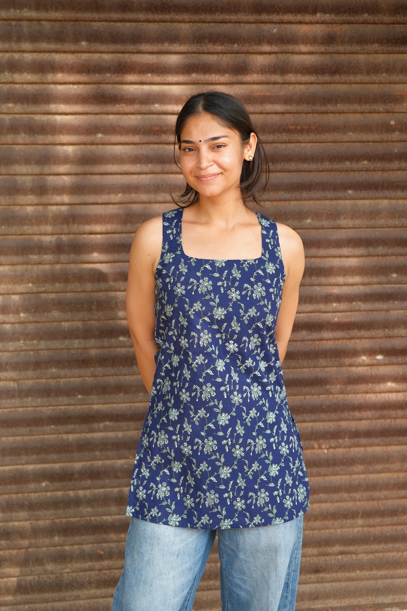 Floral Printed Open Back Sleeveless Kurti (Navy Blue)
