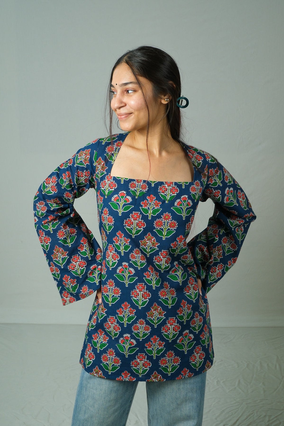 Lina – Open Back Kurti (Navy Blue)