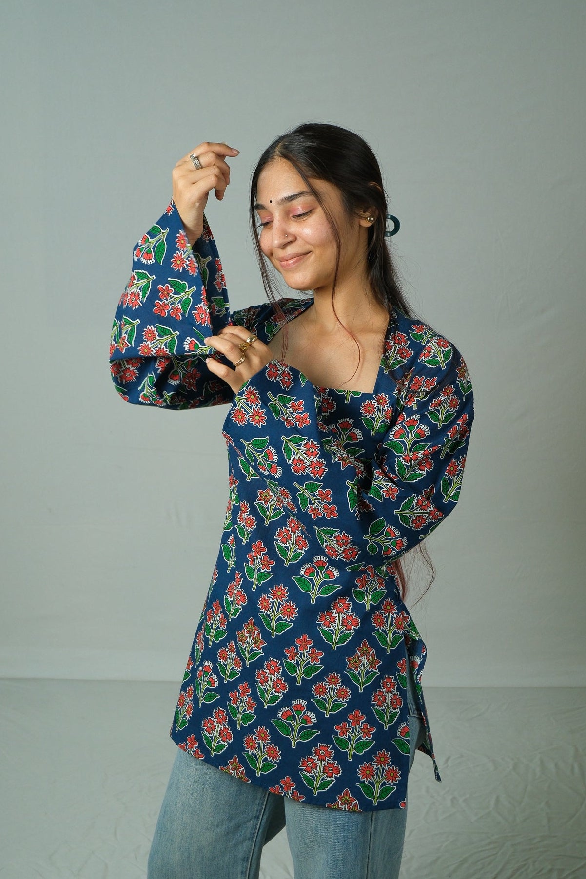 Lina – Open Back Kurti (Navy Blue)