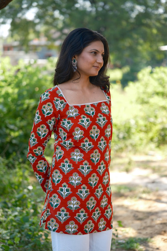Devina – Red Cotton Short Kurti