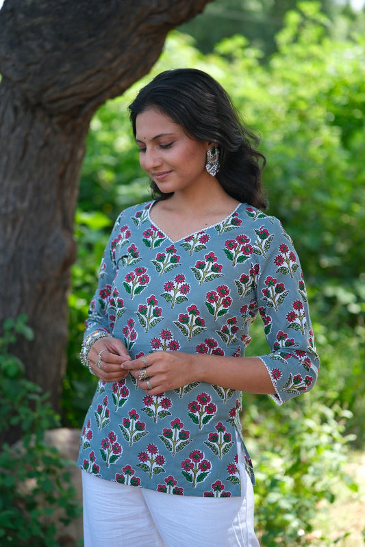 Meyra – Green Cotton Lace Short Kurti