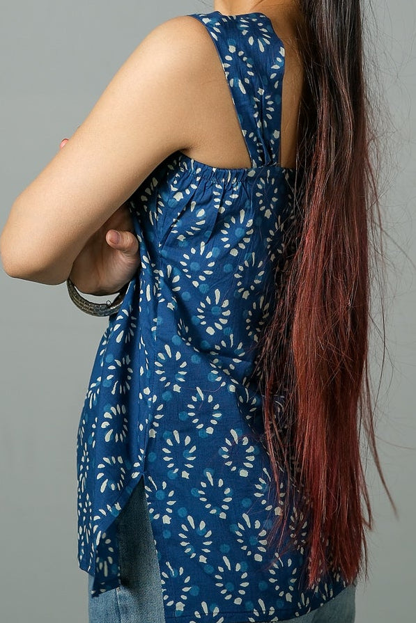 Keira – Printed Cotton Top (Blue)