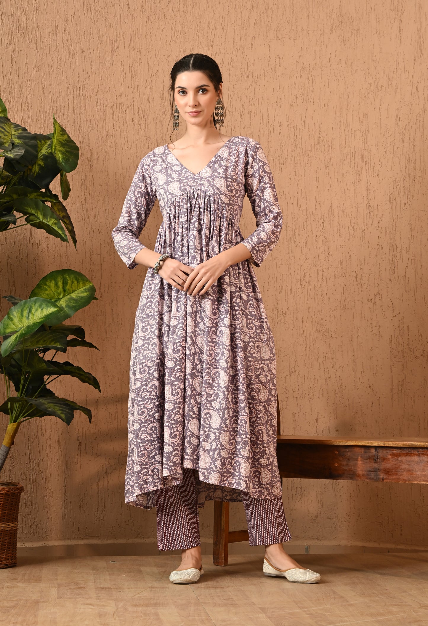 Lavika - Lavender Floral Naira Cut Kurta Pant Set