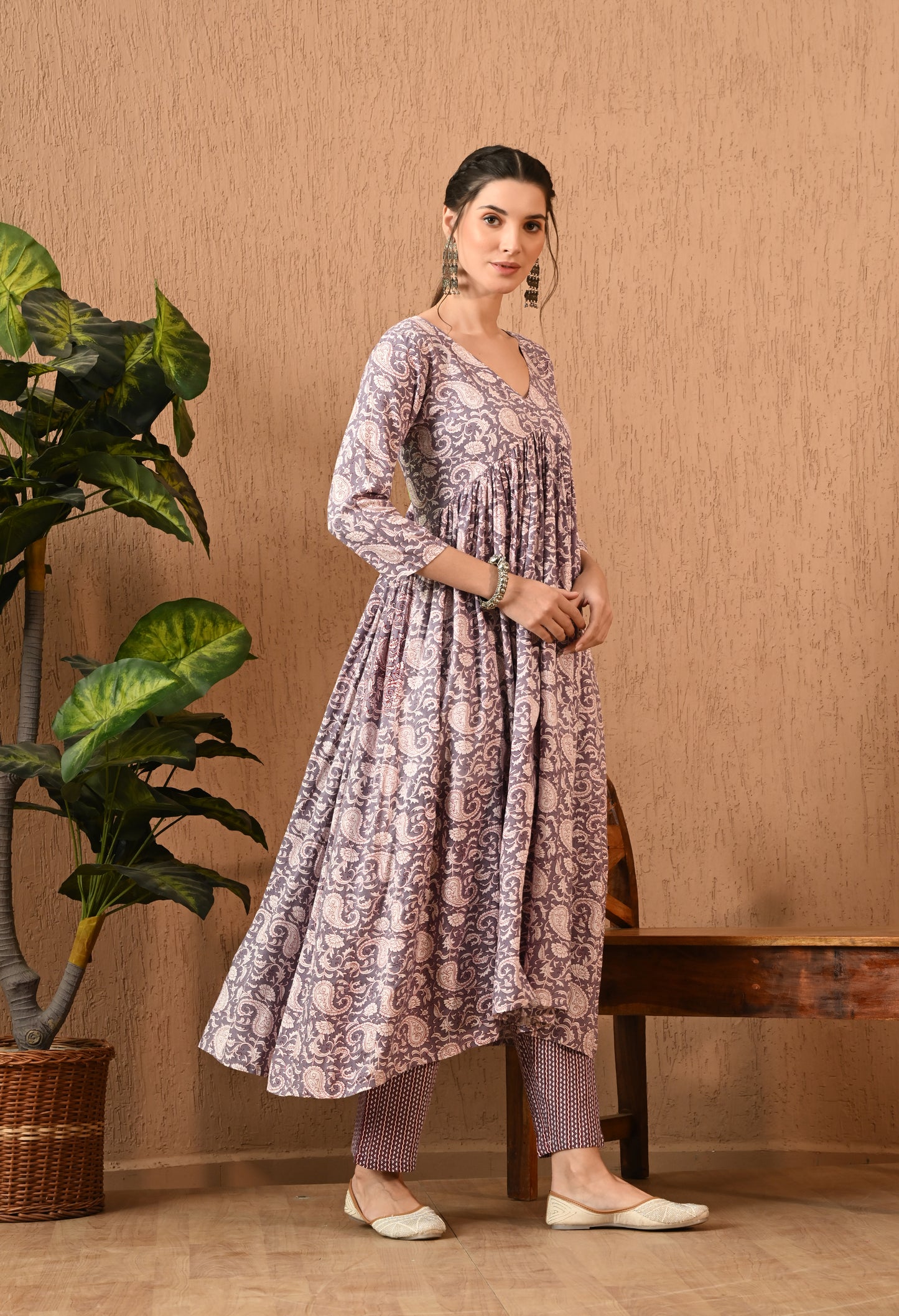 Lavika - Lavender Floral Naira Cut Kurta Pant Set