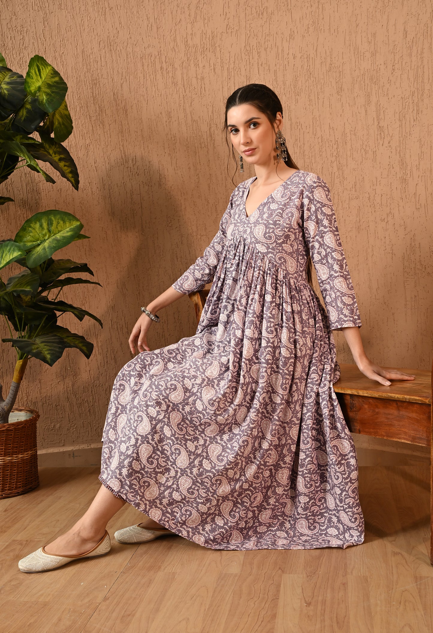 Lavika - Lavender Floral Naira Cut Kurta Pant Set