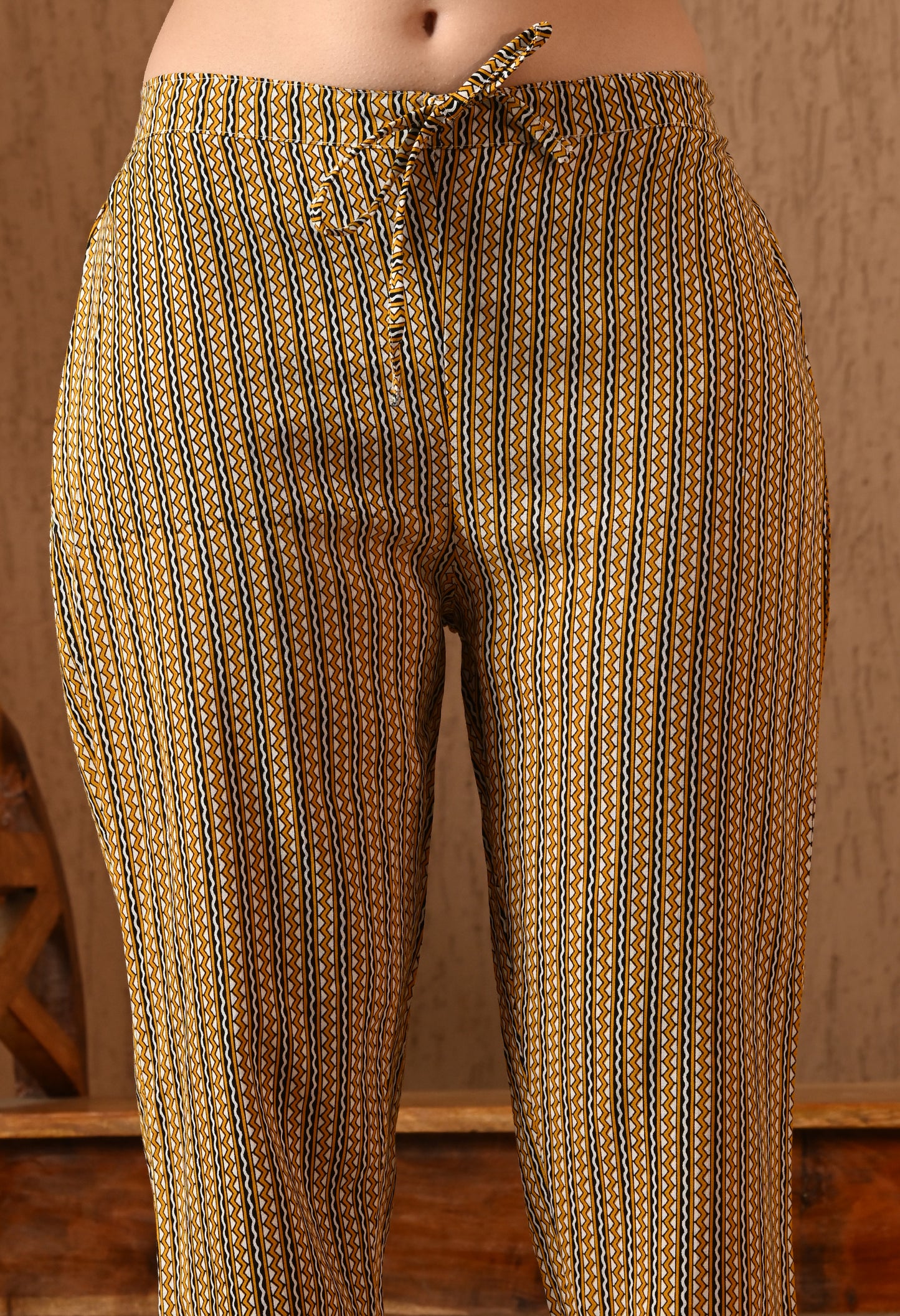 Svarnima – Yellow Floral Print Kurta Pant Set with Lace Detailing