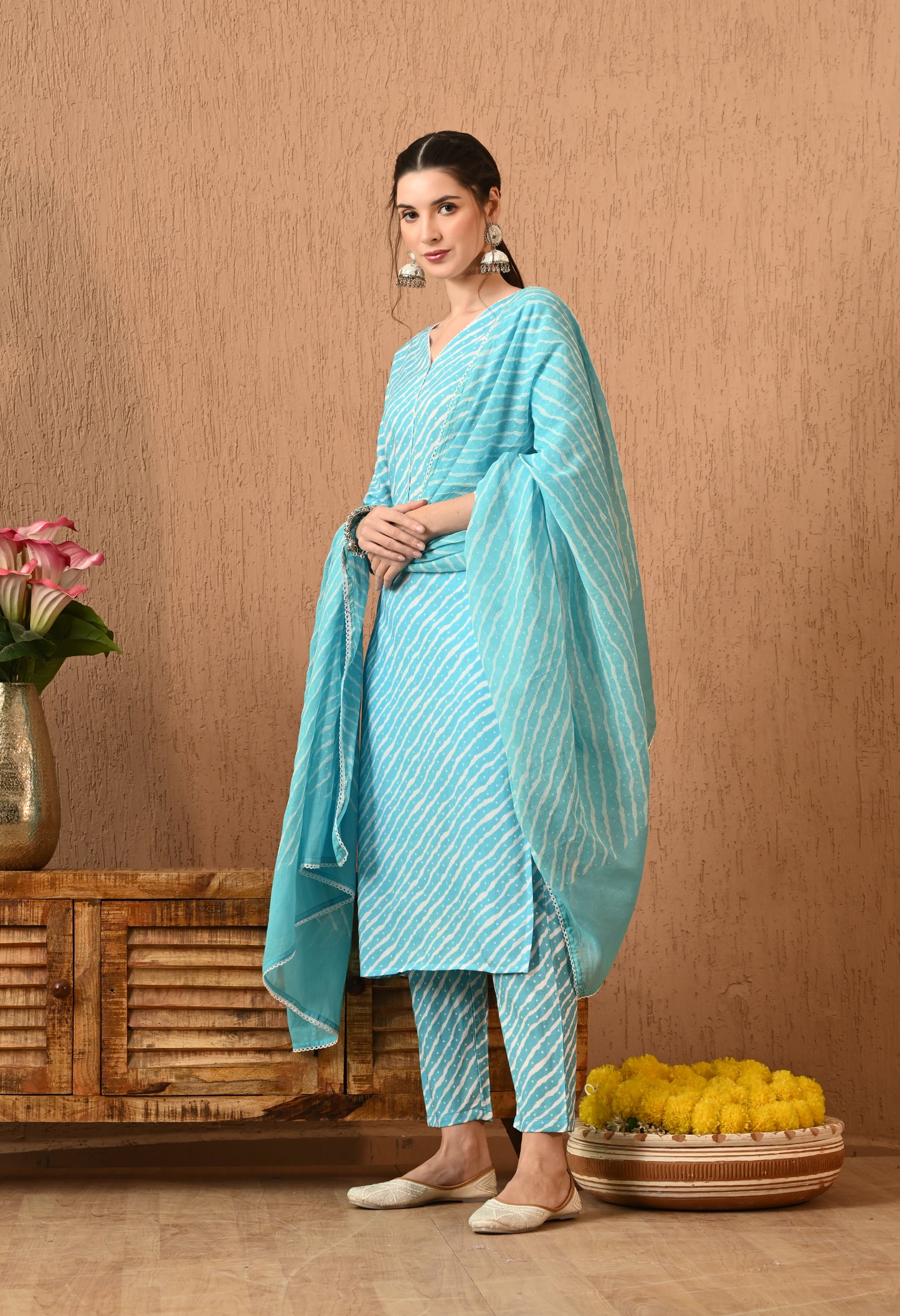 Neelora – Sky Blue Leheriya Print Kurta Set