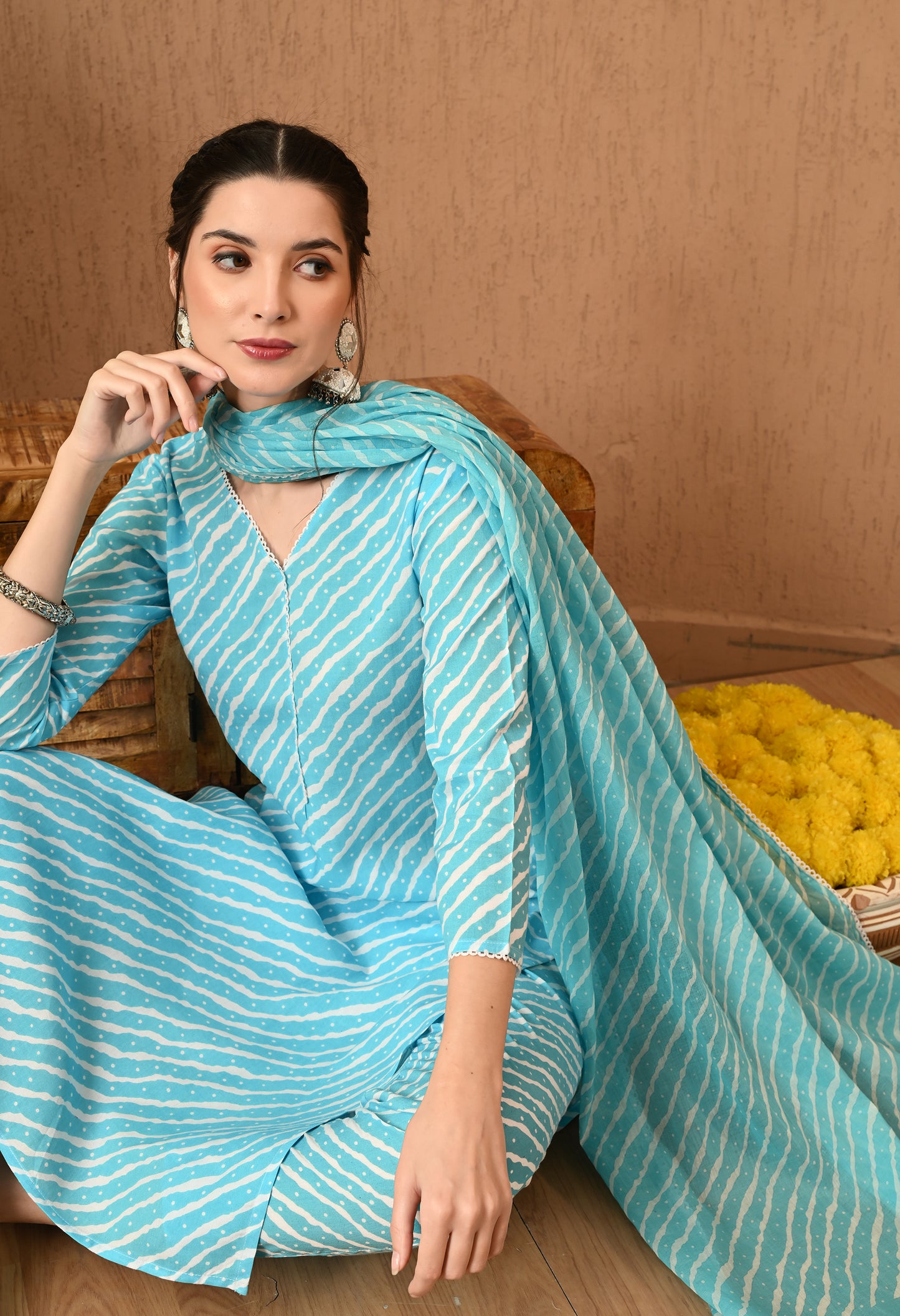 Neelora – Sky Blue Leheriya Print Kurta Set