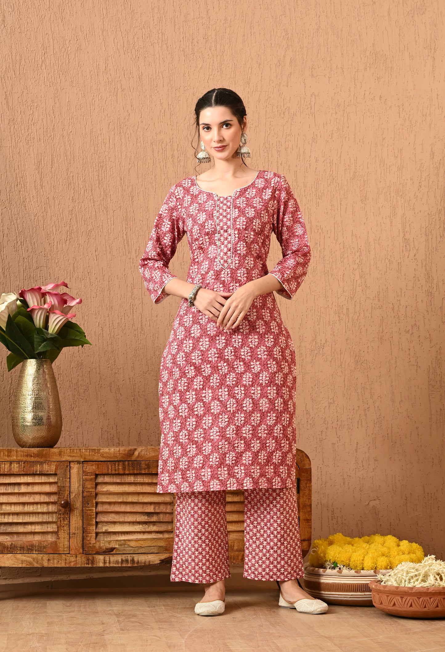 Gulveera - Rusty Pink Floral Motif Kurta Pant Set