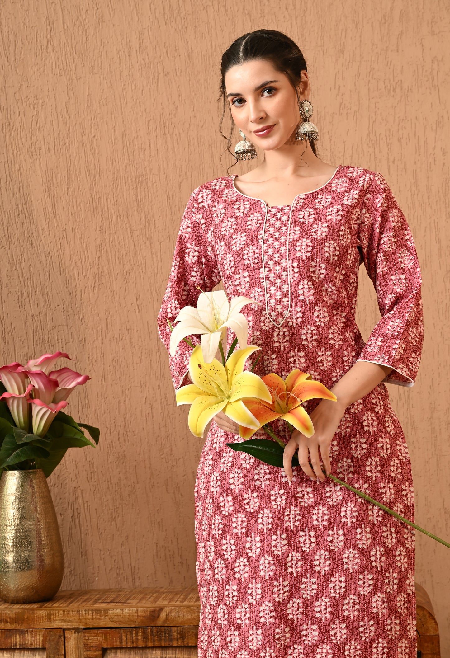 Gulveera - Rusty Pink Floral Motif Kurta Pant Set