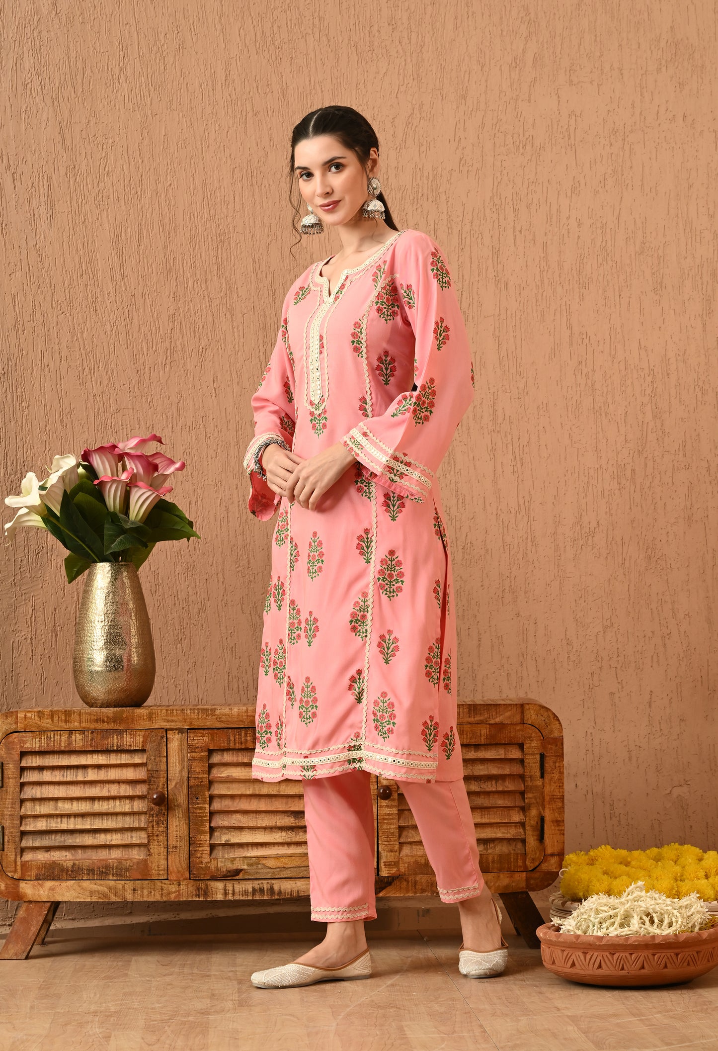 Zariah - Baby Pink Ethnic Motif Pakistani Kurta Pant Set with Mirror Lace