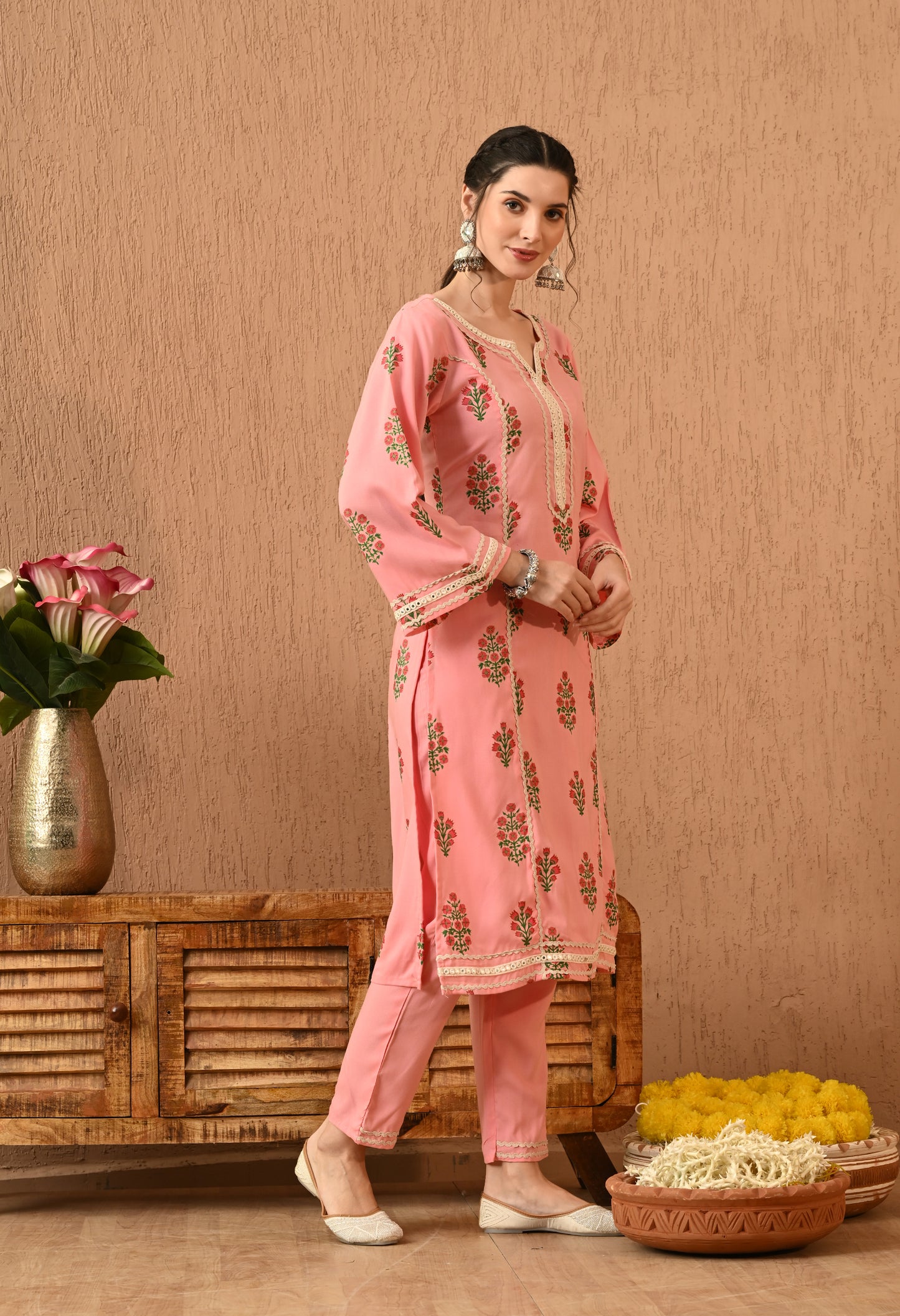 Zariah - Baby Pink Ethnic Motif Pakistani Kurta Pant Set with Mirror Lace