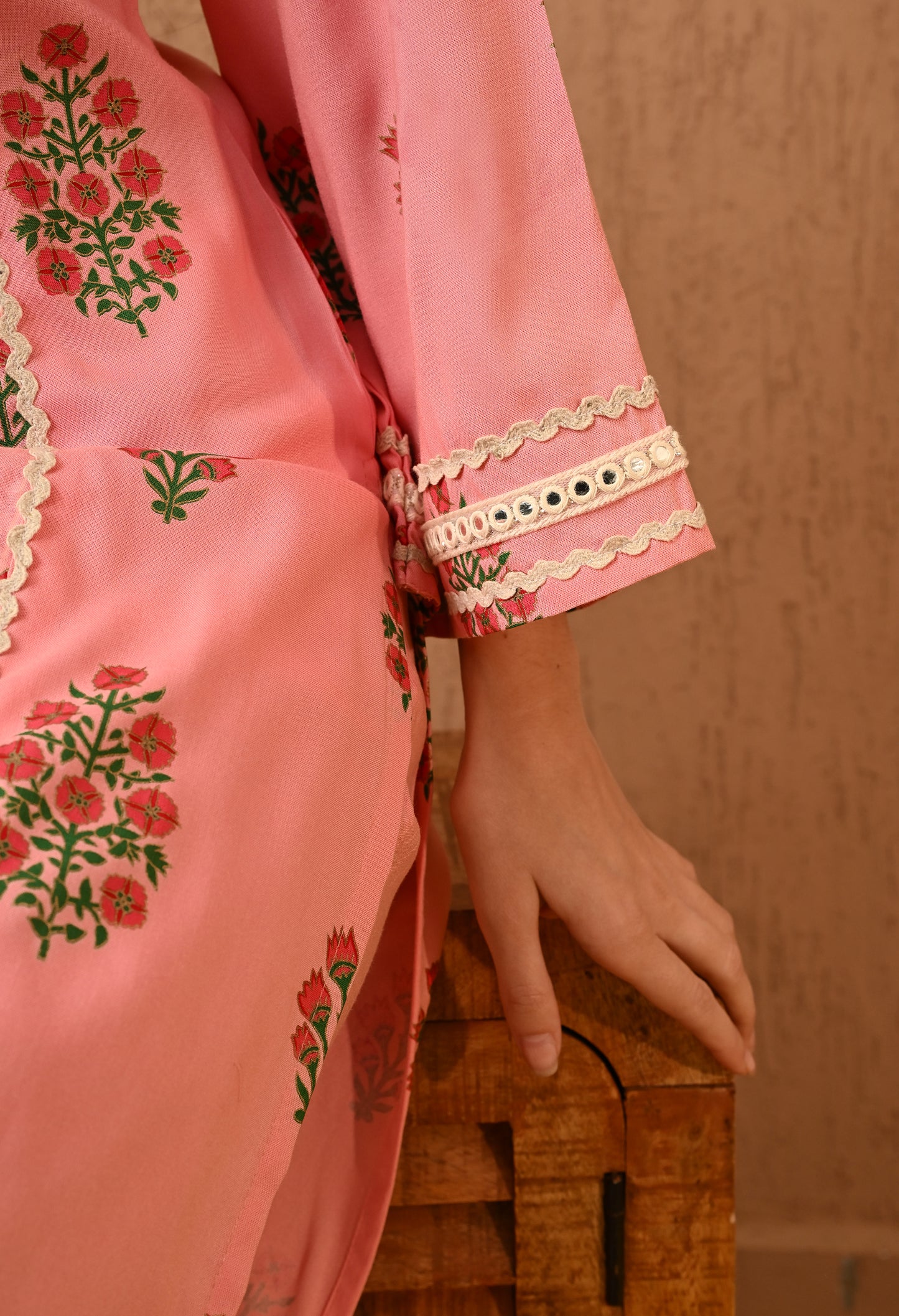 Zariah - Baby Pink Ethnic Motif Pakistani Kurta Pant Set with Mirror Lace