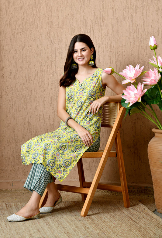 Saanvi – Sleeveless Straight Kurta Pant Set