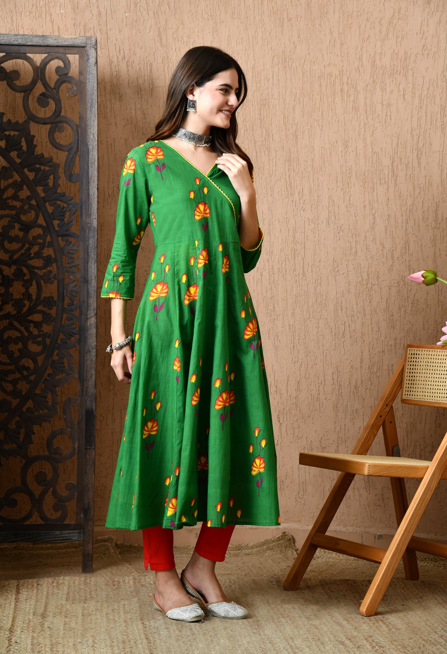 Jivana – Dark Green Anghrakha Hand-Painted Kurta Pant Set