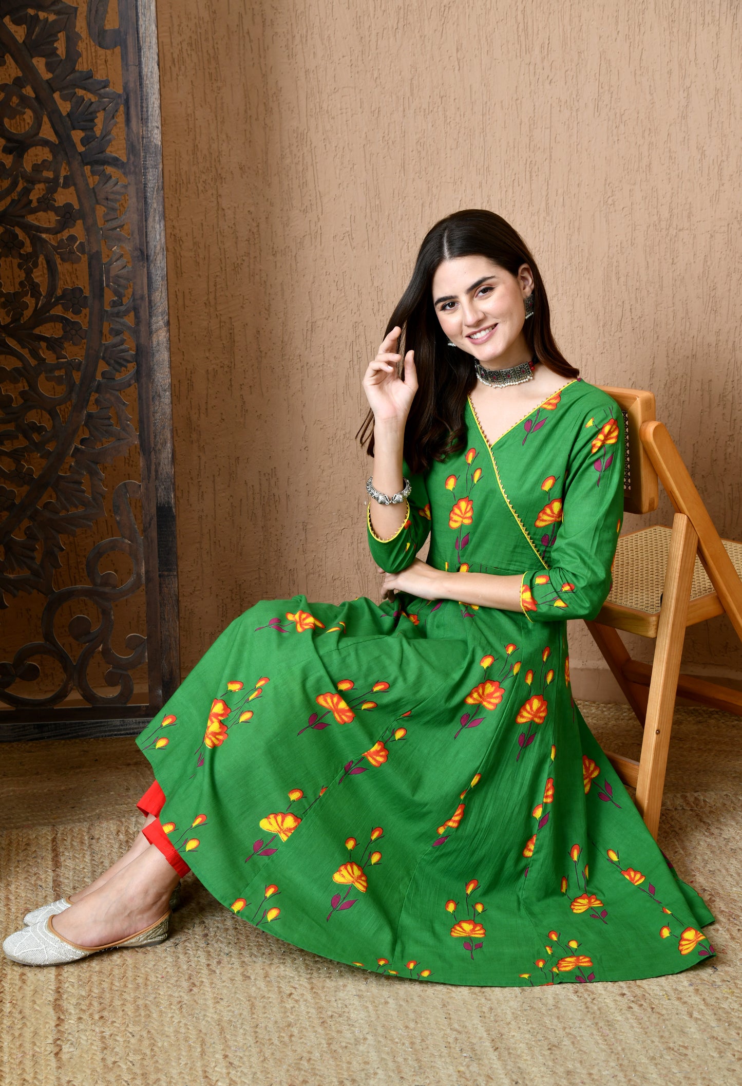 Jivana – Dark Green Anghrakha Hand-Painted Kurta Pant Set