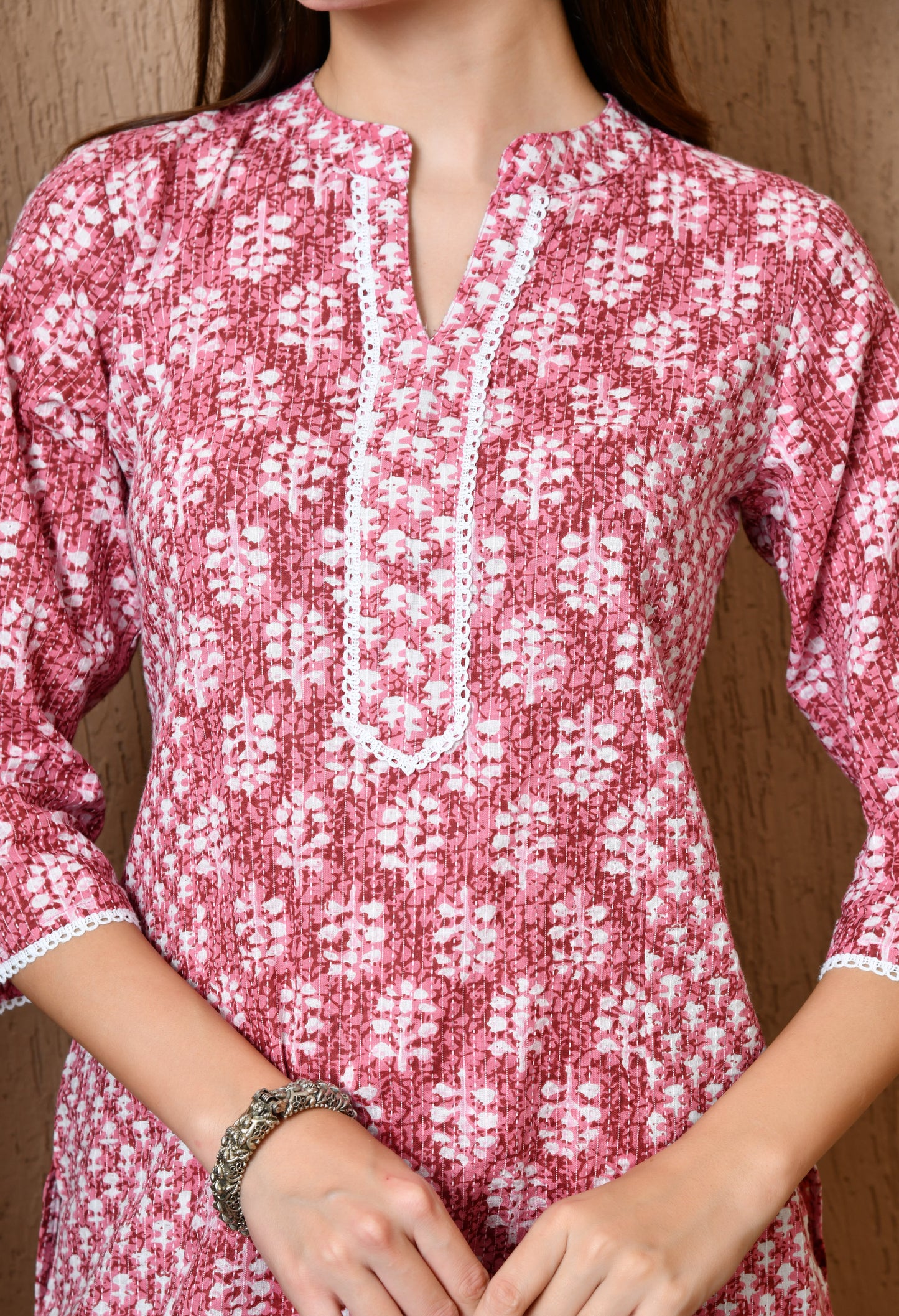 Suhani – Mauve Kurta Pant Set with Traditional Motif Print