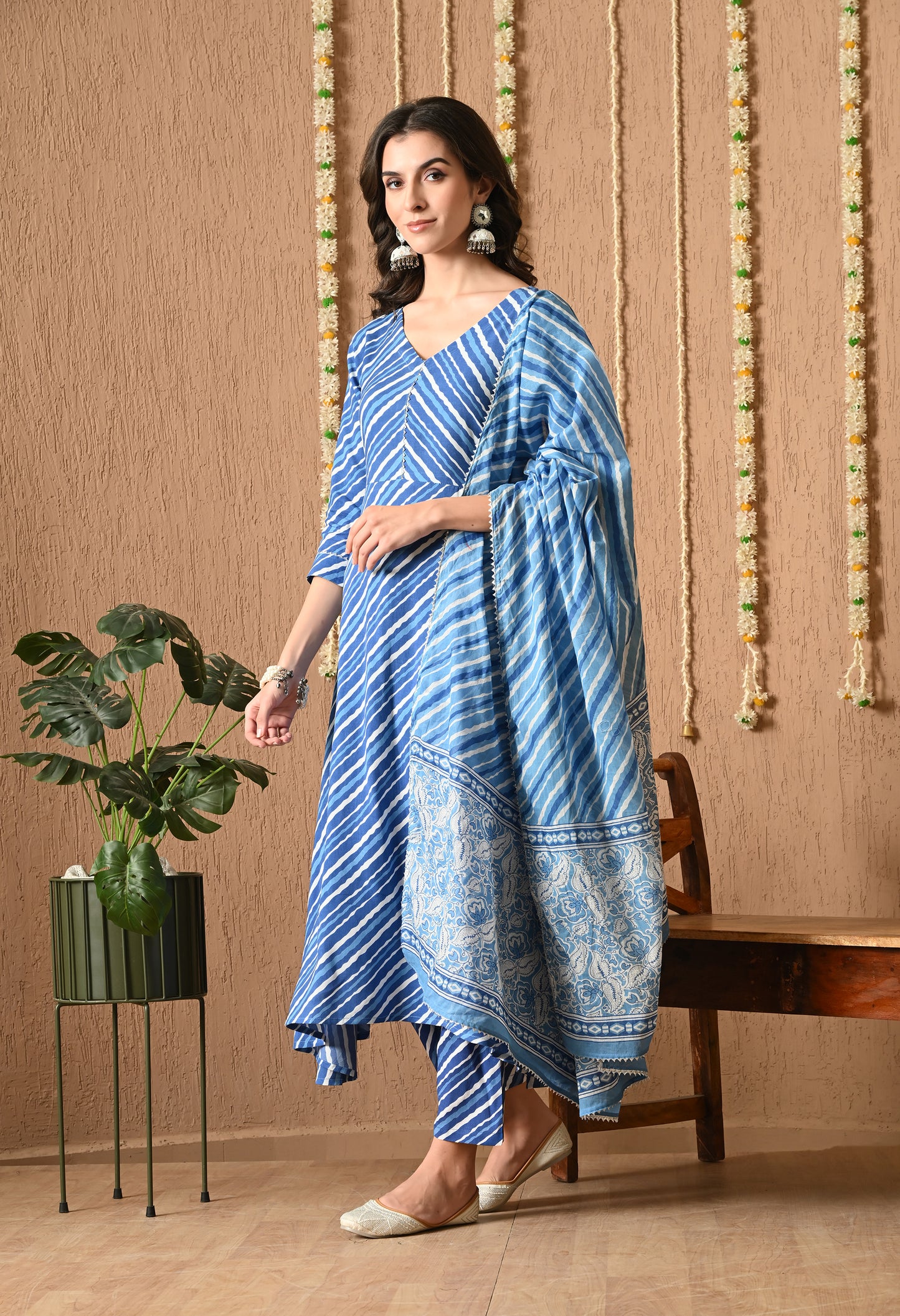 Lehrika – Blue Leheriya Print Kurta Pant Set with Dupatta & Lace Detailing