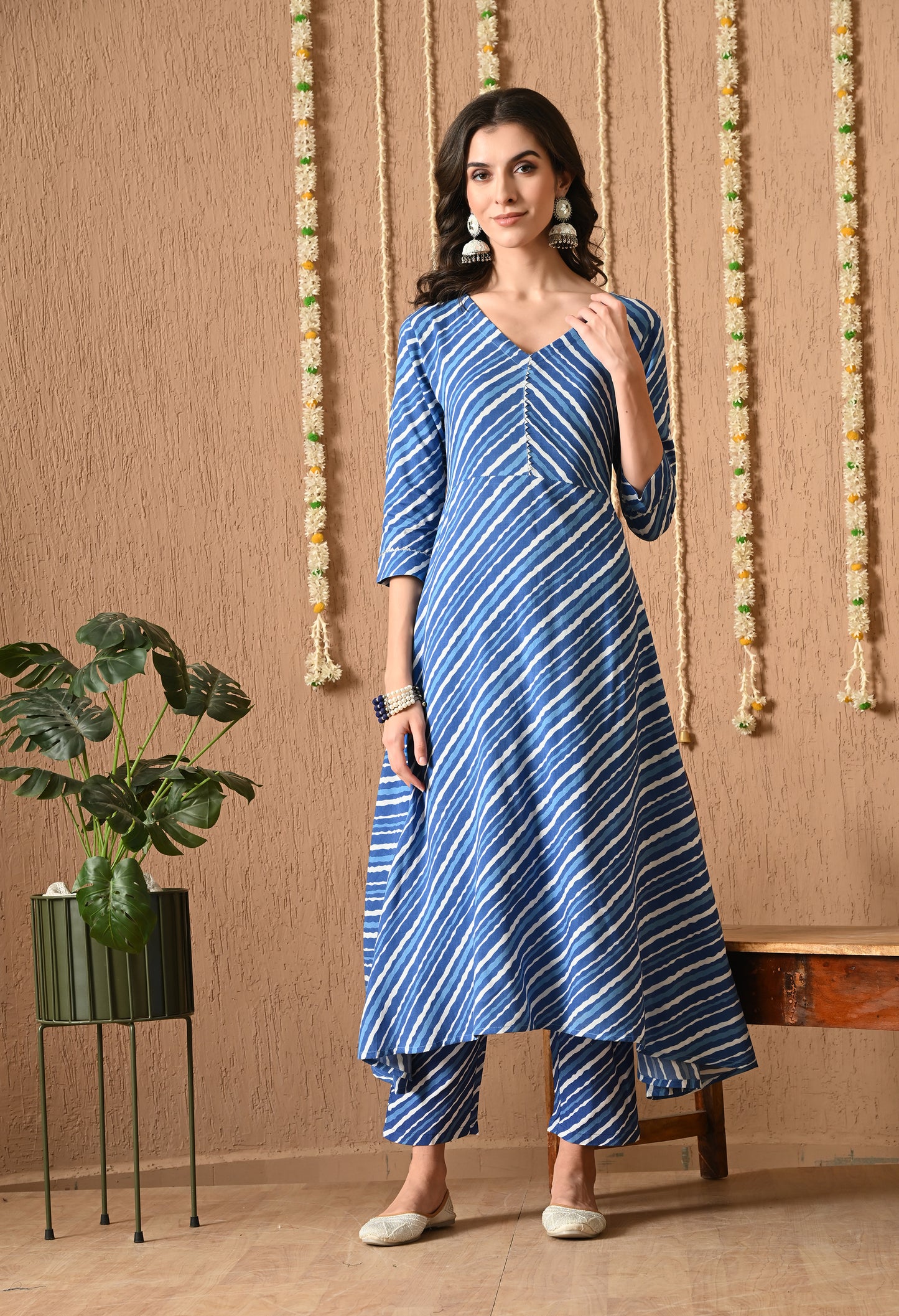 Lehrika – Blue Leheriya Print Kurta Pant Set with Dupatta & Lace Detailing