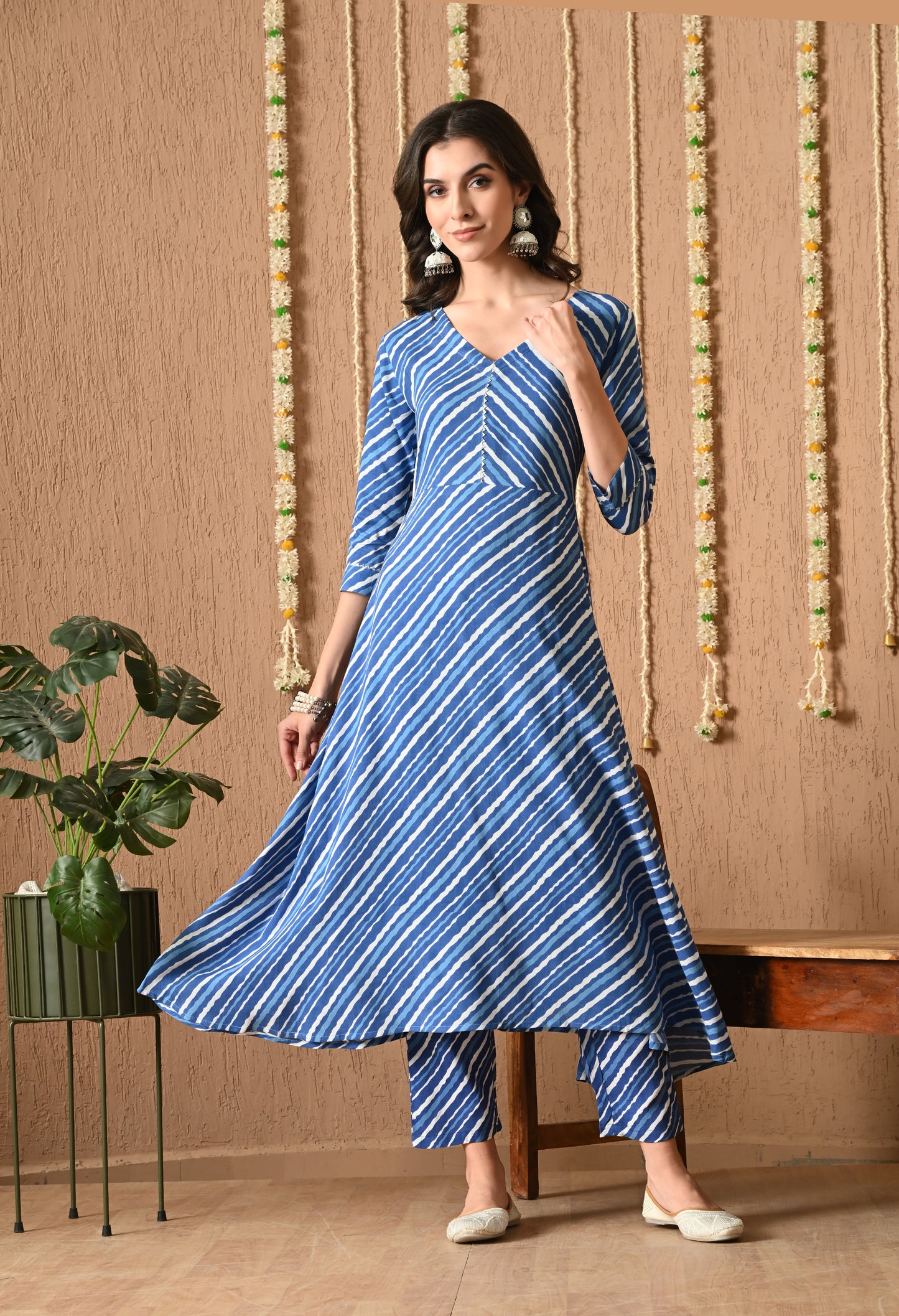 Lehrika – Blue Leheriya Print Kurta Pant Set with Dupatta & Lace Detailing