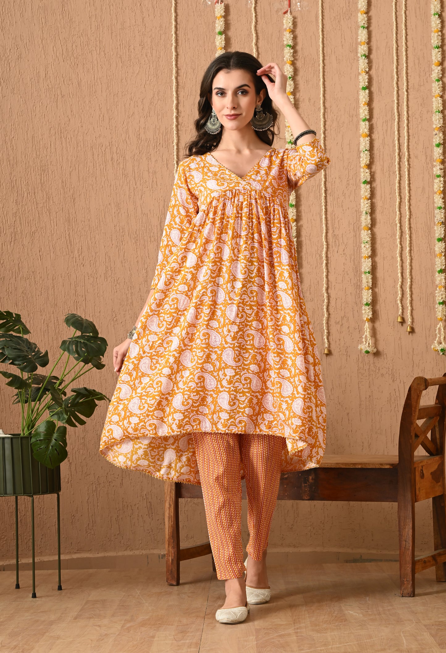 Kairita – Mustard Yellow Paisley Print Kurta Pant Set