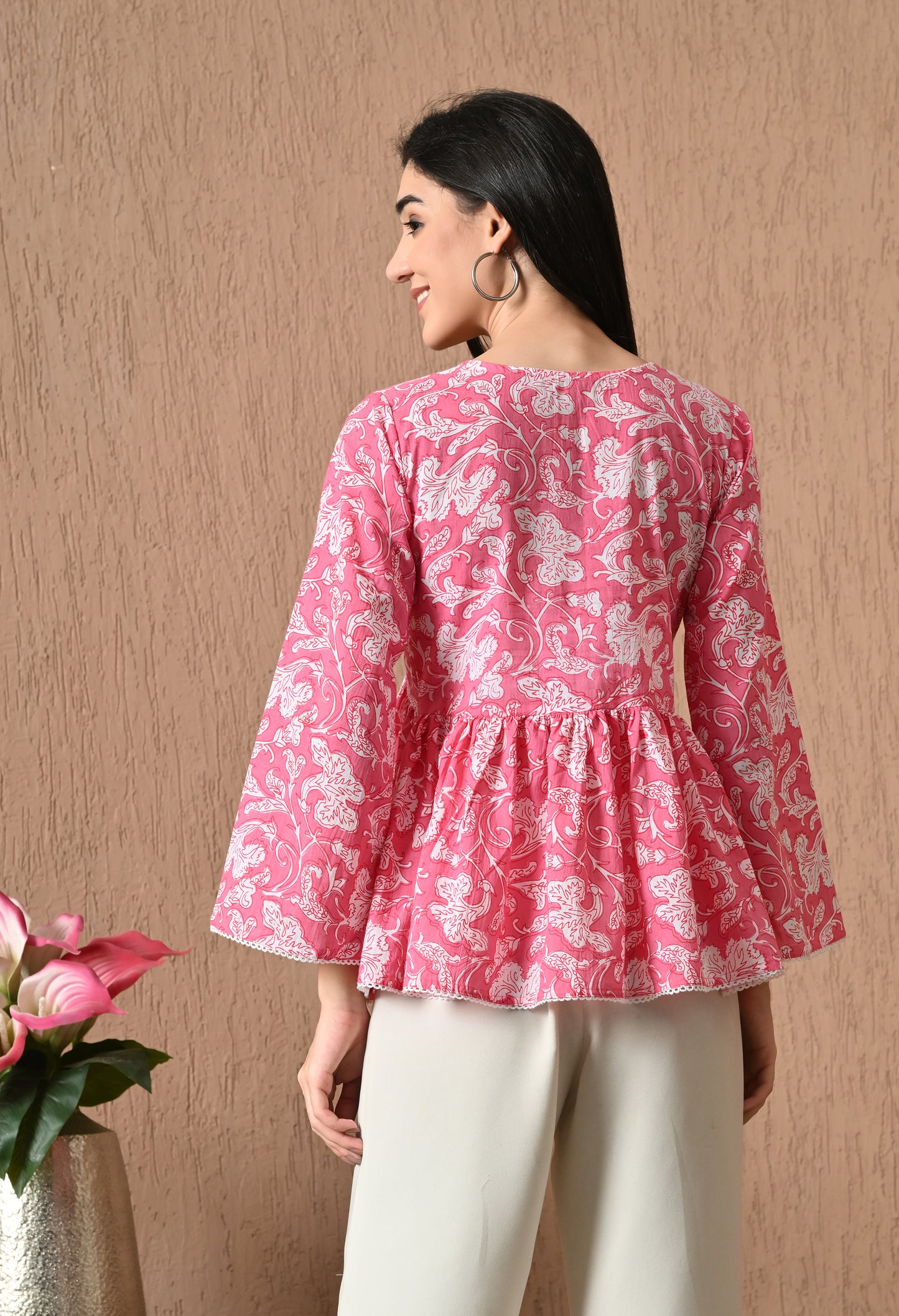 Calithea – Coral Blush Cotton Peplum Top