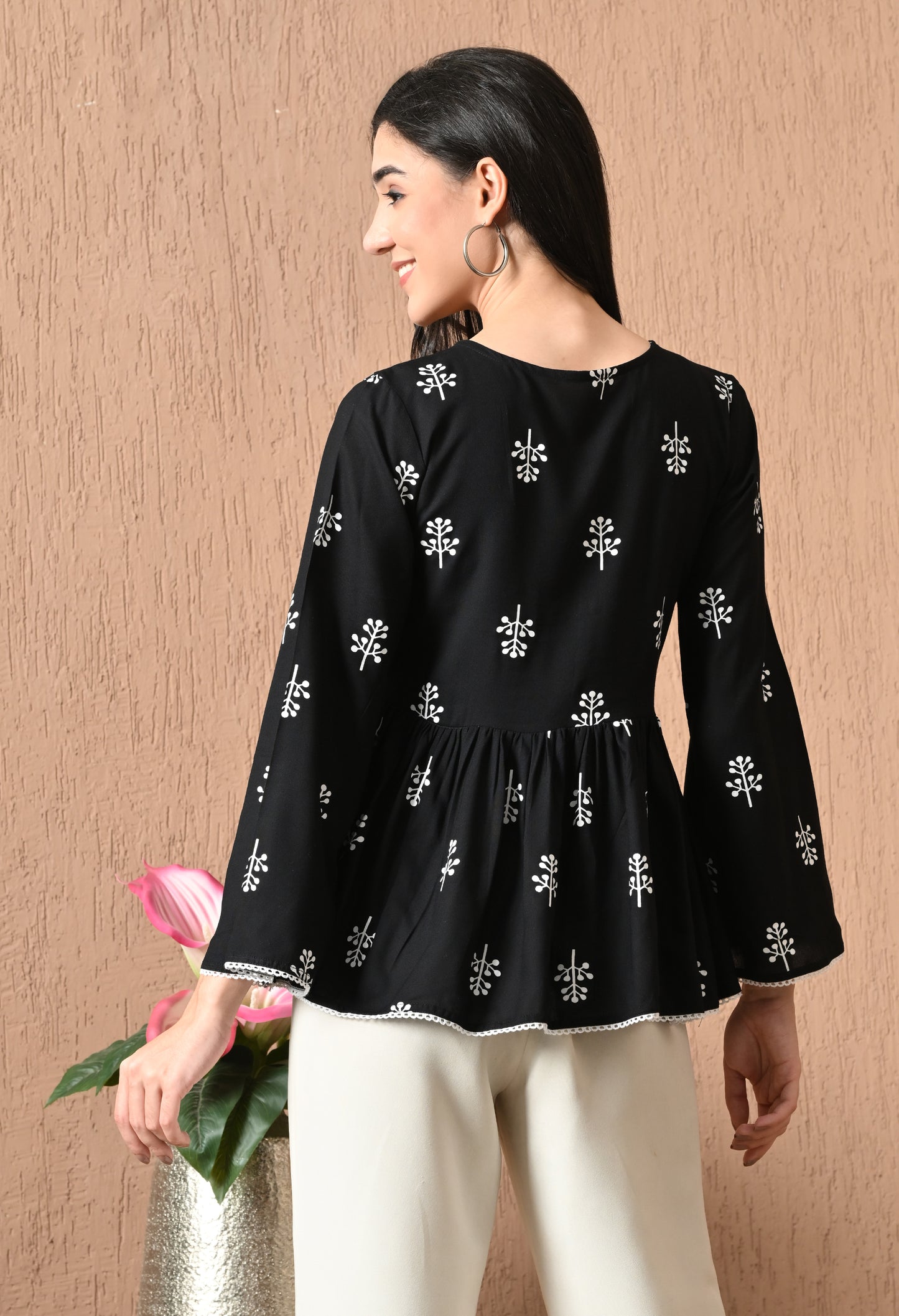 Inklyn – Inky Black Cotton Peplum Top