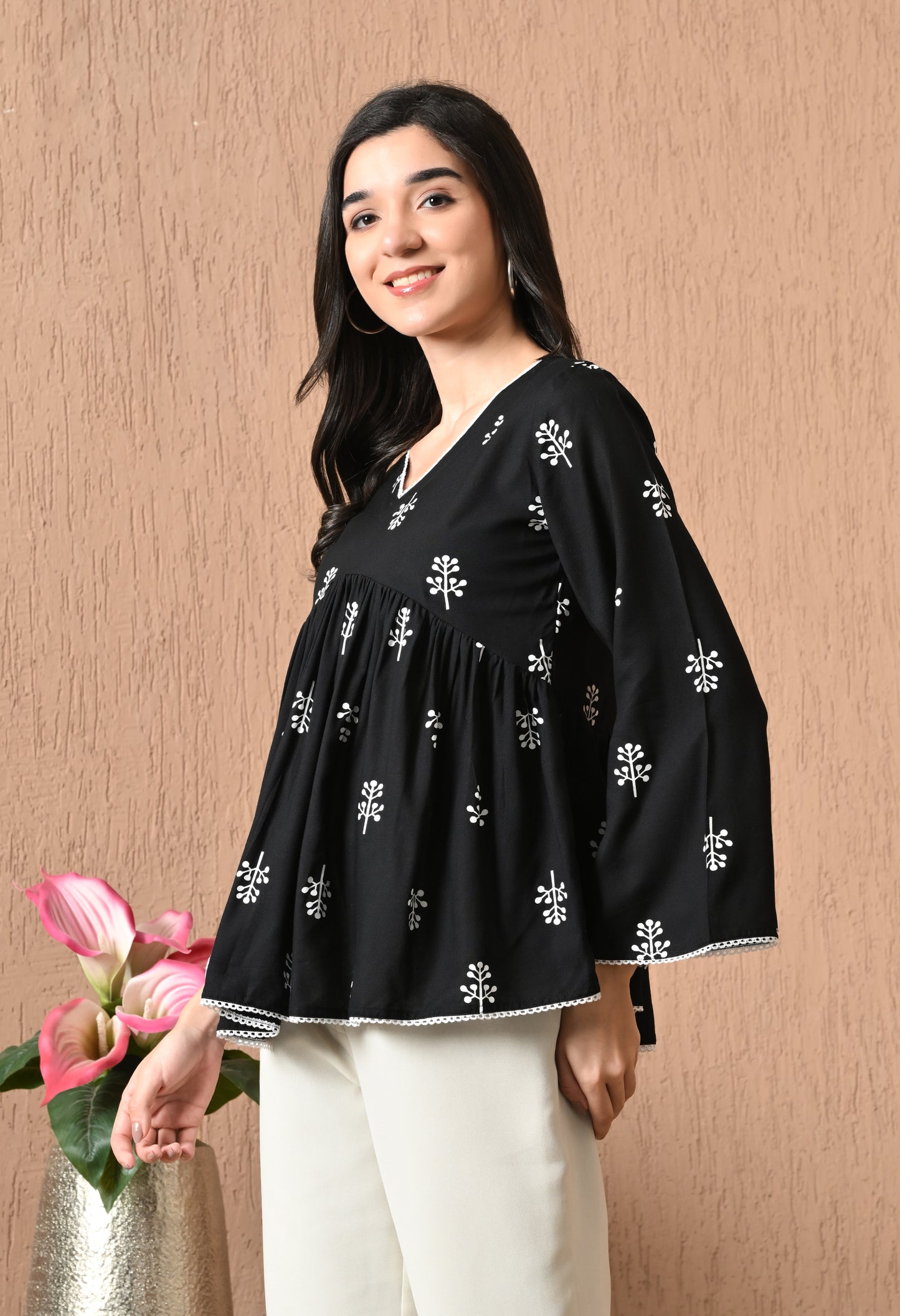 Inklyn – Inky Black Cotton Peplum Top