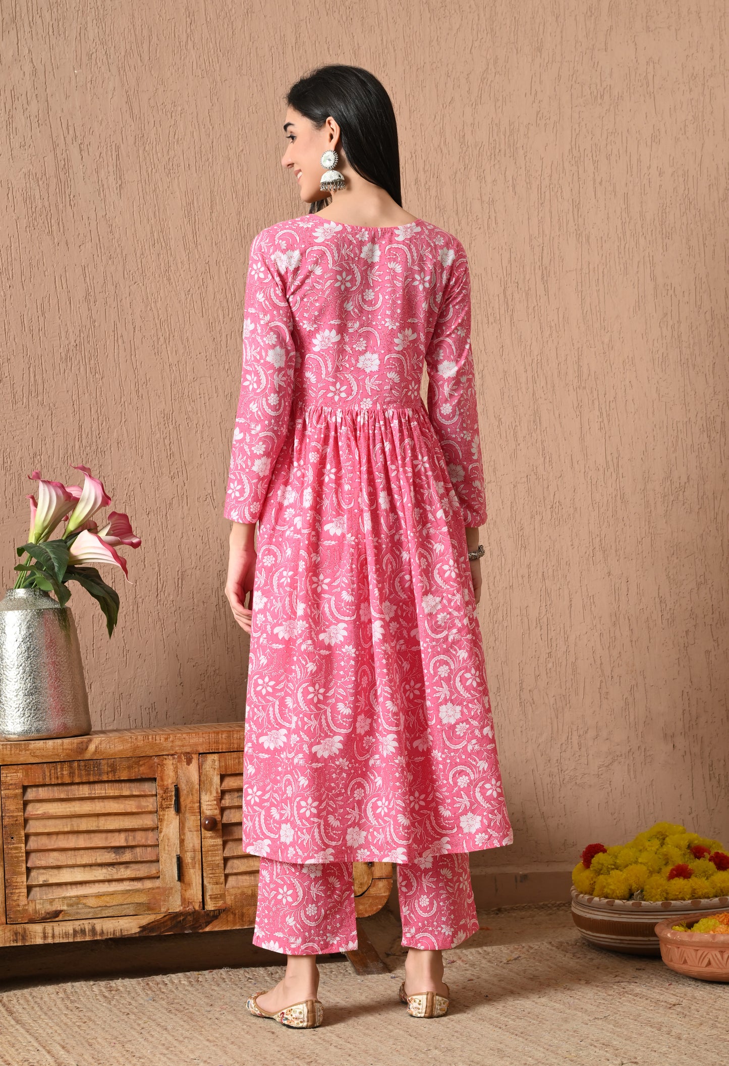 Phulvika – Pink Floral Gathered Kurta Pant Set