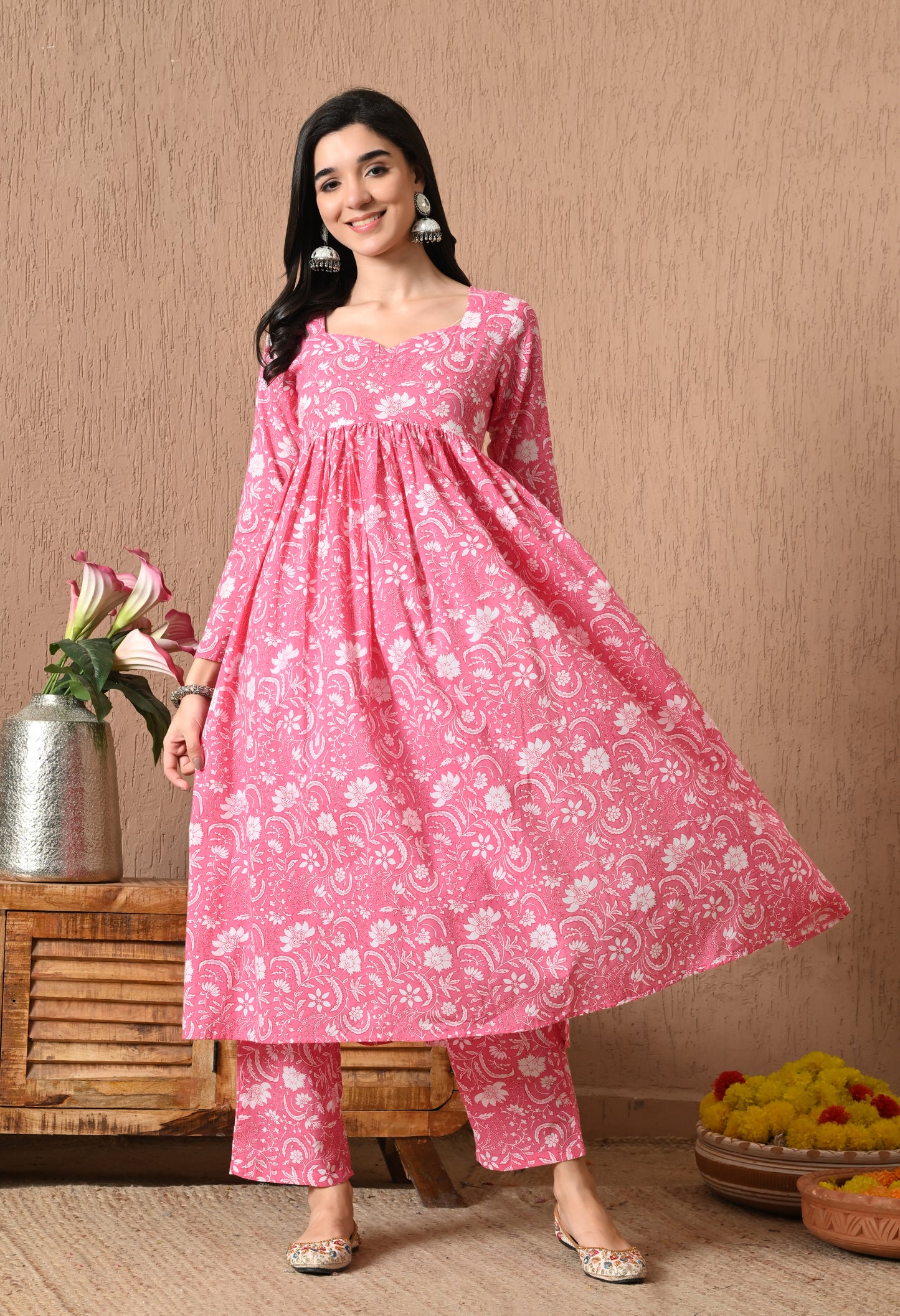 Phulvika – Pink Floral Gathered Kurta Pant Set