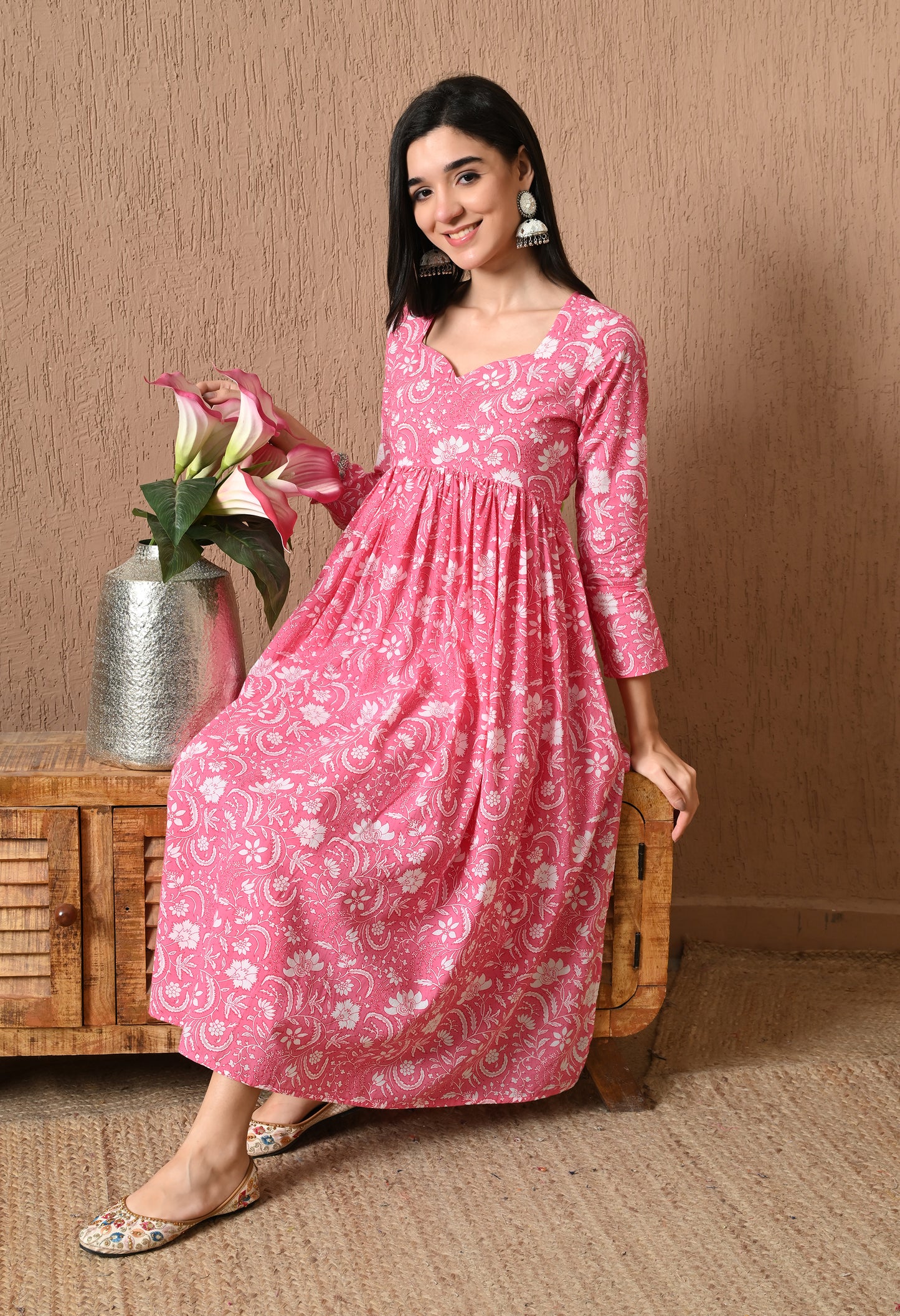 Phulvika – Pink Floral Gathered Kurta Pant Set