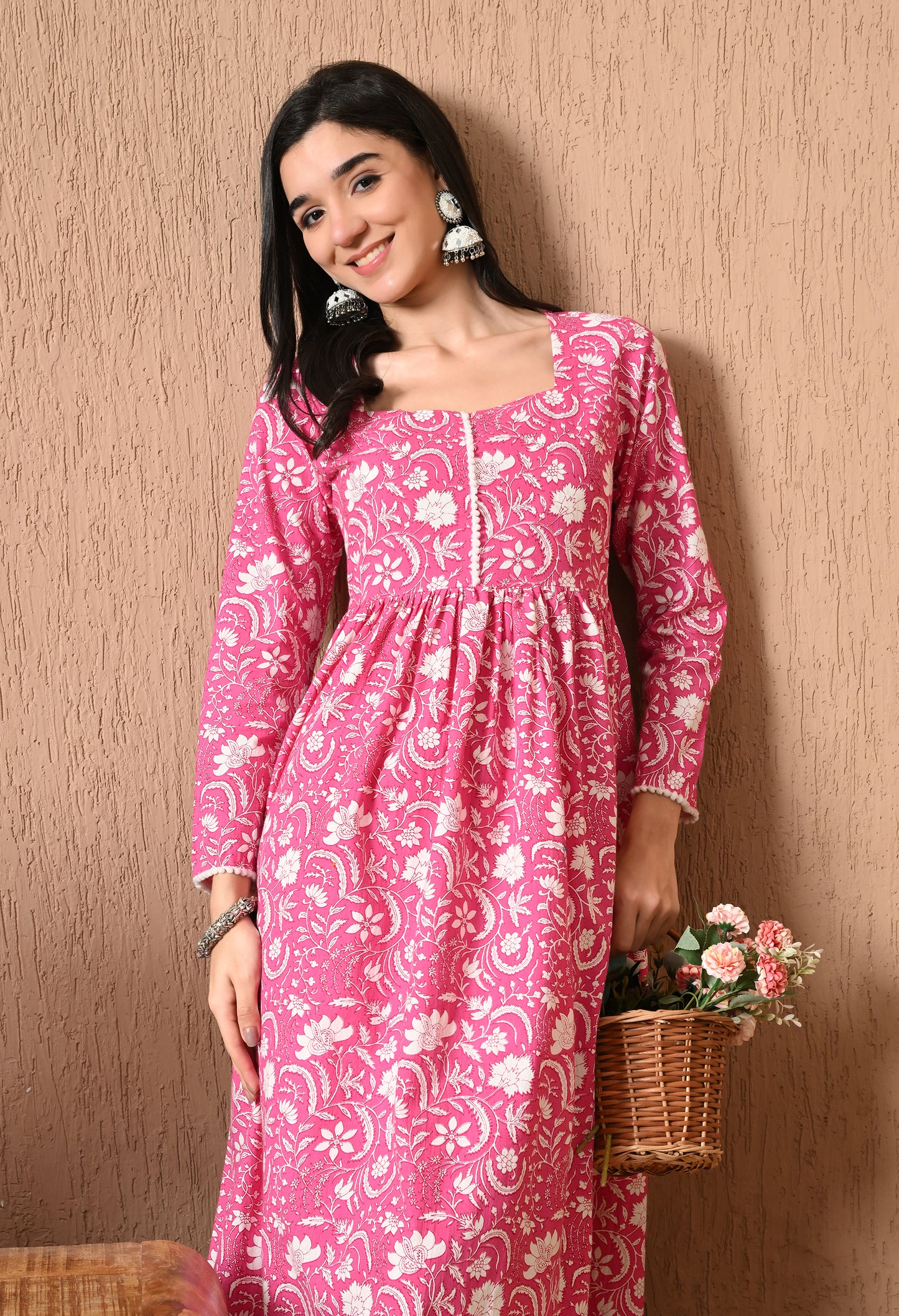 Gulbahaar – Pink Floral Gathered Kurta Pant Set with Lace Detailing