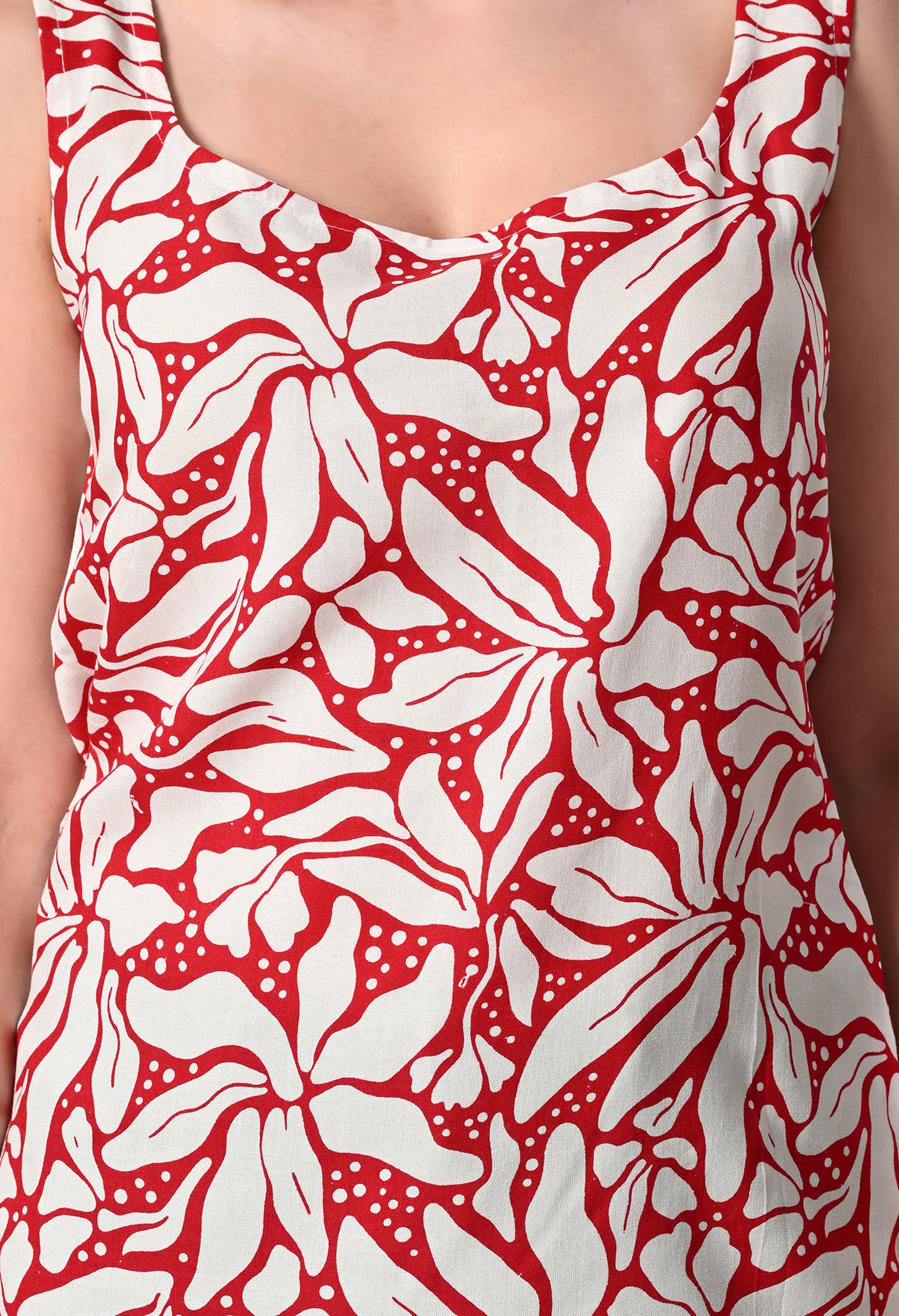 Scarlet Blossom Red Floral Printed Square Neck Sleeveless Top