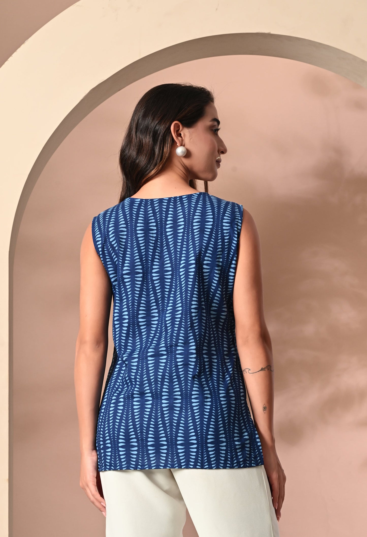 Blue Horizon Striped Navy Blue V-Neck Sleeveless Top