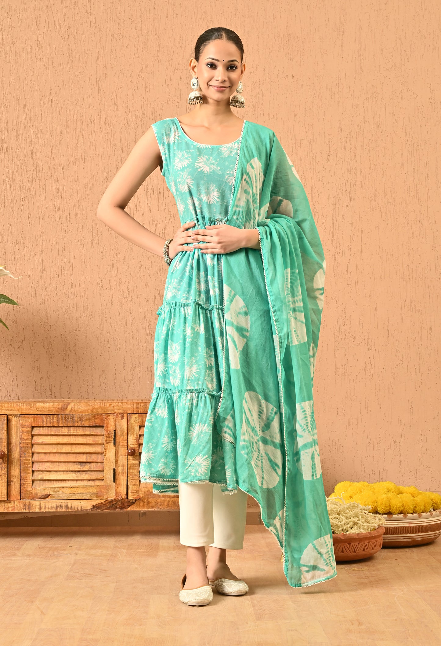 Jahnavi – Sea Green Ombre Tiered Kurta Pant Set with Tie-Dye Dupatta