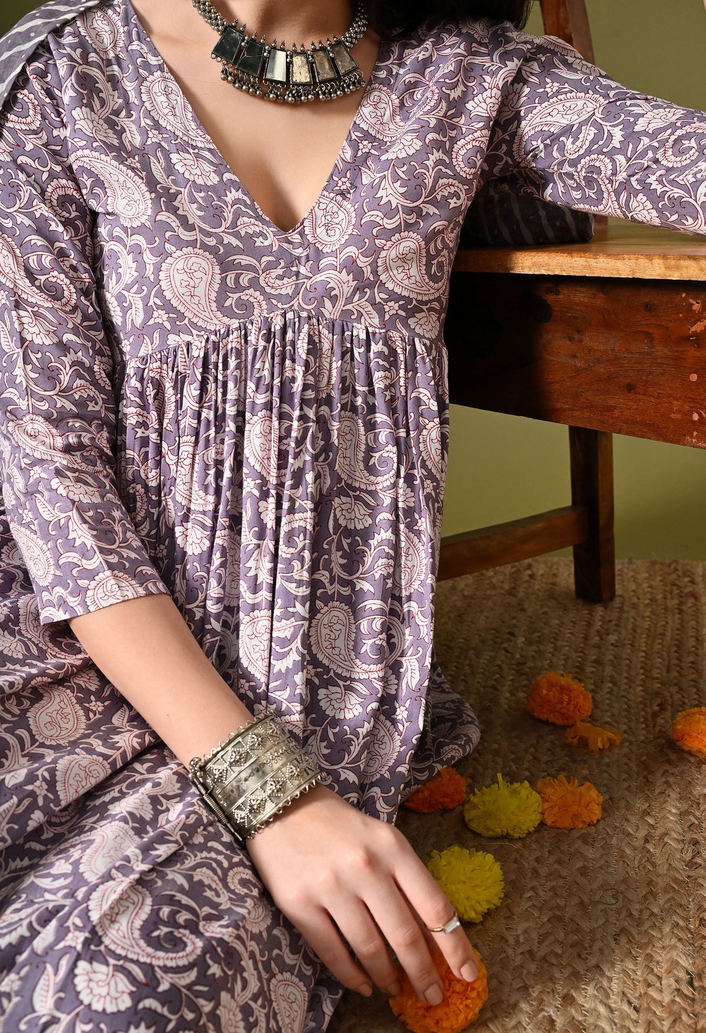 Gulnoor – Plum Lavender Kairi Print Kurta Set