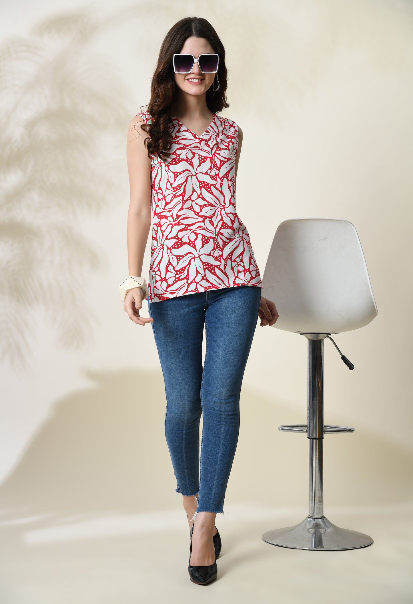 Scarlet Blossom Red Floral Printed V-Neck Sleeveless Top