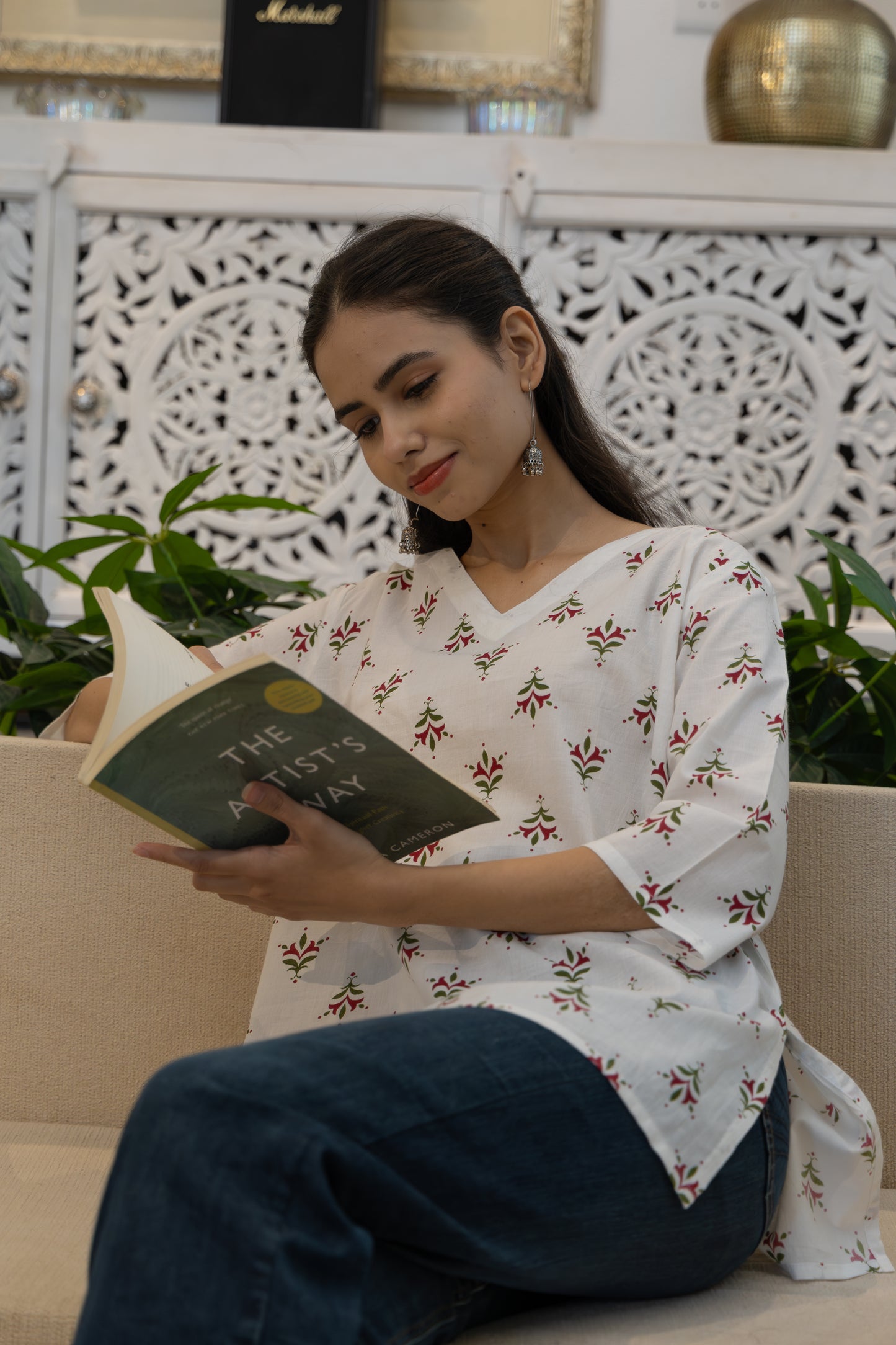 White Essence Relaxed Fit Cotton Kurti