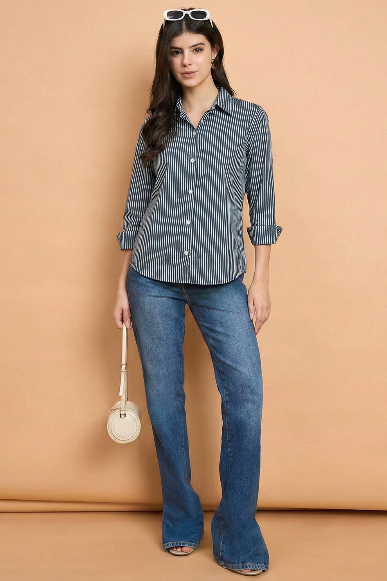 Noirline - Striped Fitted Shirt (Navy Blue)