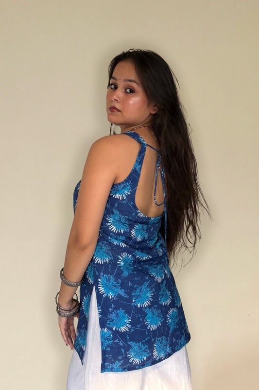 Neelkamal – Tie-Up Back Sleeveless Cotton Kurti