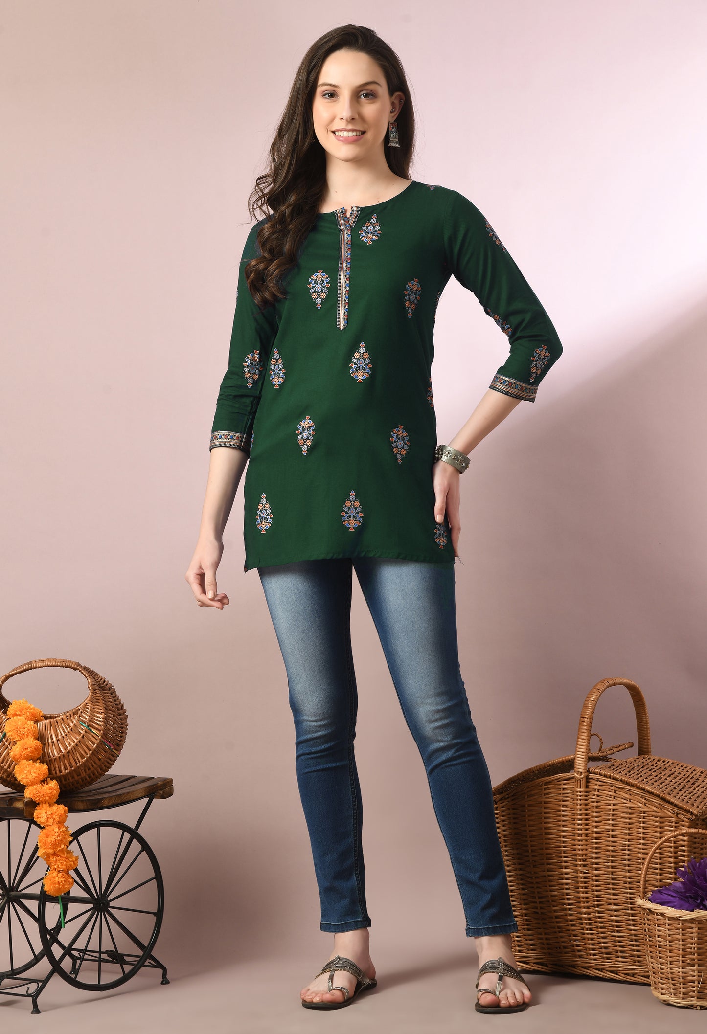 Noorika – Bottle Green Ethnic Motif Kurti